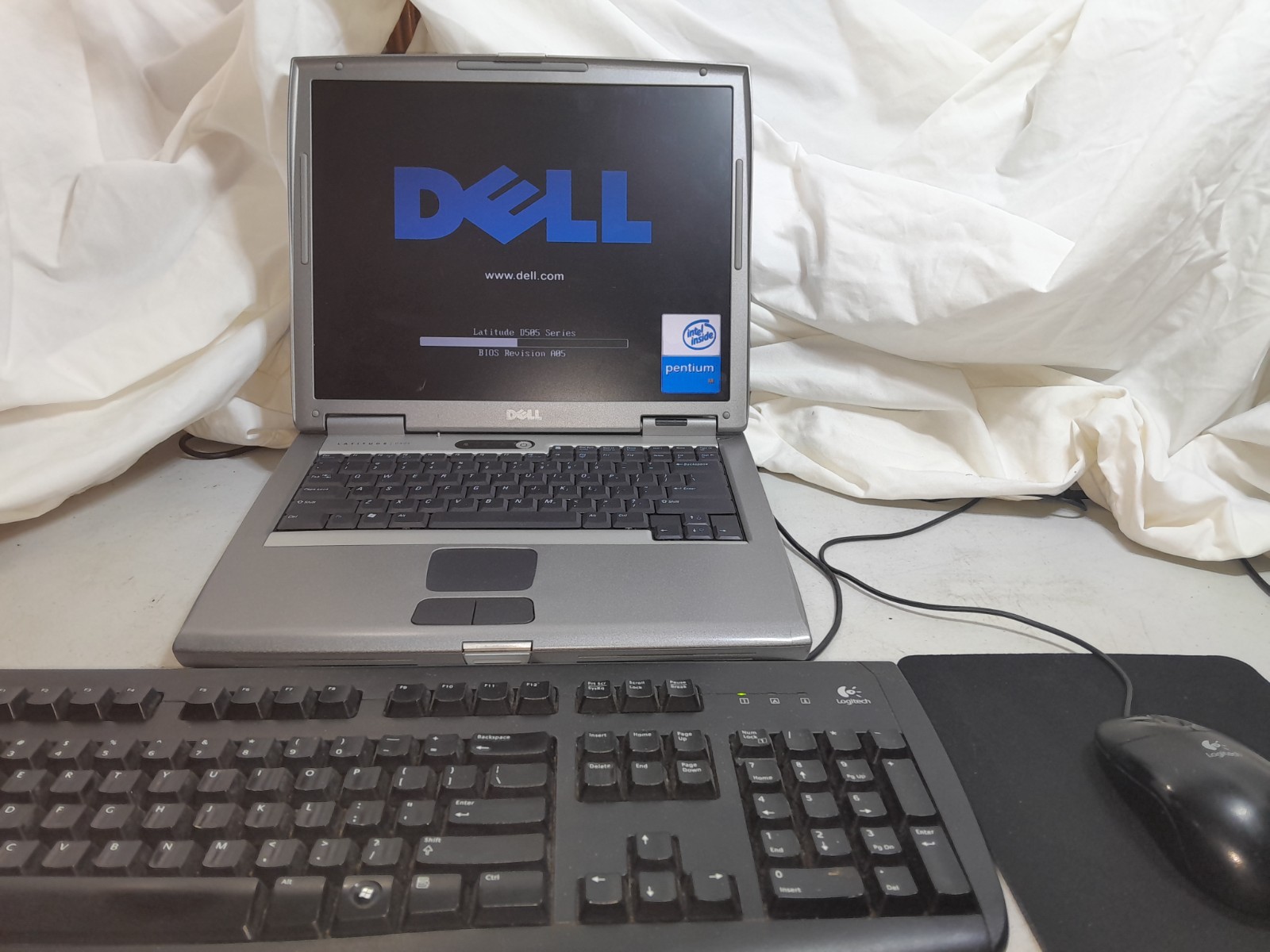 Windows 98 / XP DOS GAMING DUAL BOOT Laptop Retro Vintage PC + Full KB & Mouse!