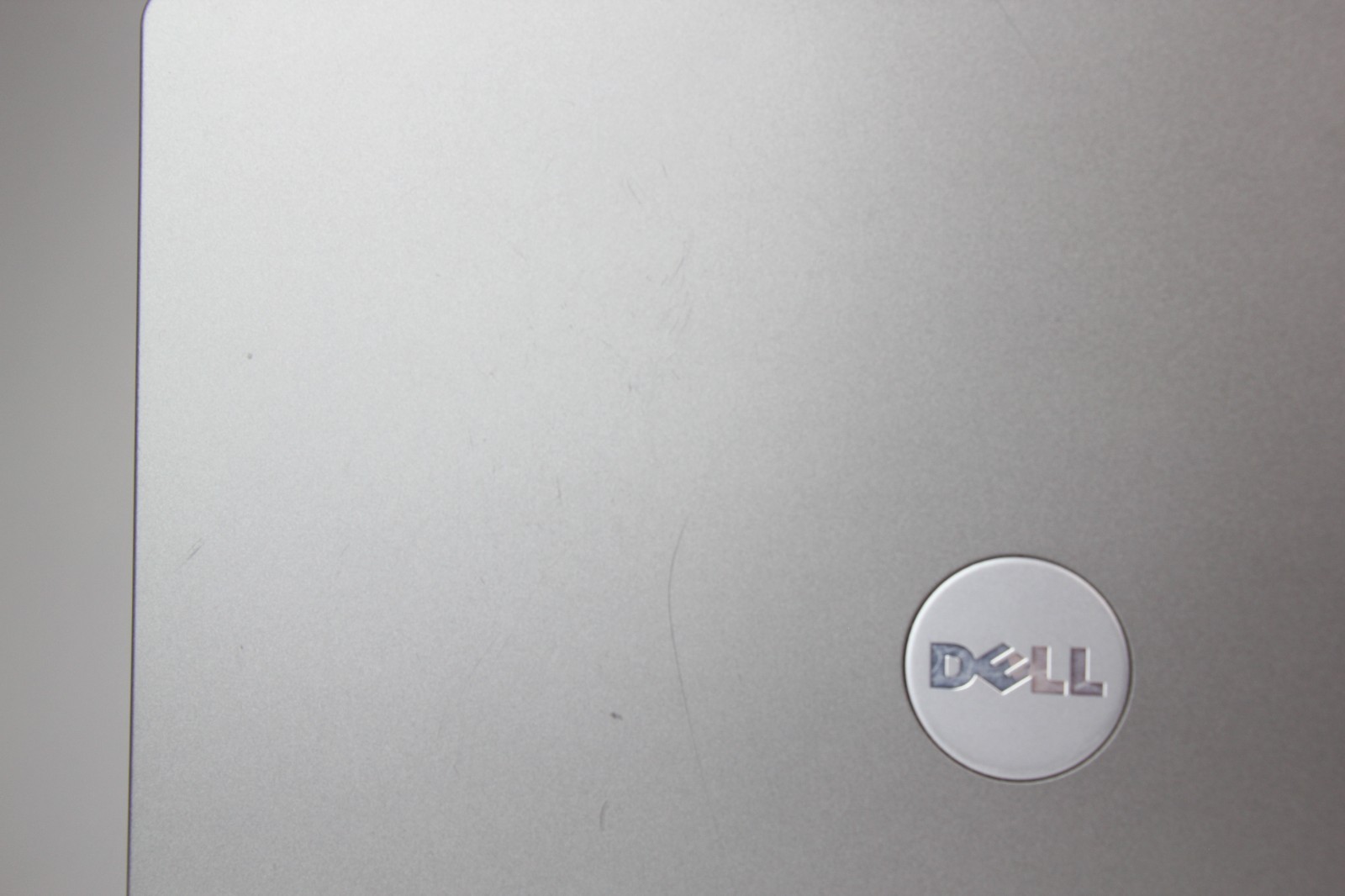 Dell Inspiron B120 Retro Gaming Laptop Celeron 1.50GHz 256MB RAM (Windows XP)