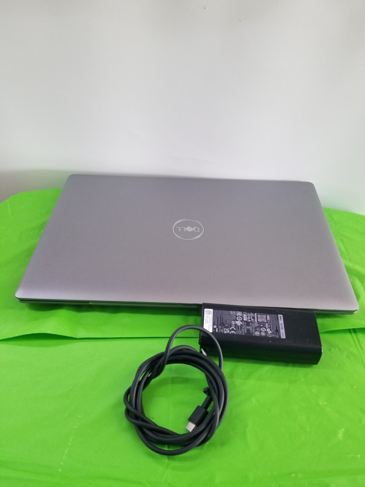 Dell Latitude 5520 15.6″ i5-1135G7 2.4GHz 16GB RAM 256GB SSD WIN 11 PRO