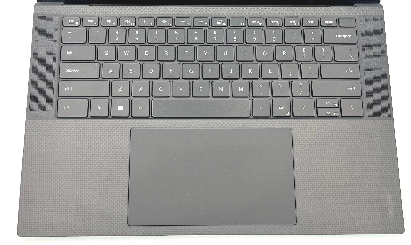 Dell XPS 9500 Intel i9-10th Gen 32GB Ram 1TB NVMe NVIDIA GTX 1650 Ti Win 11 pro.