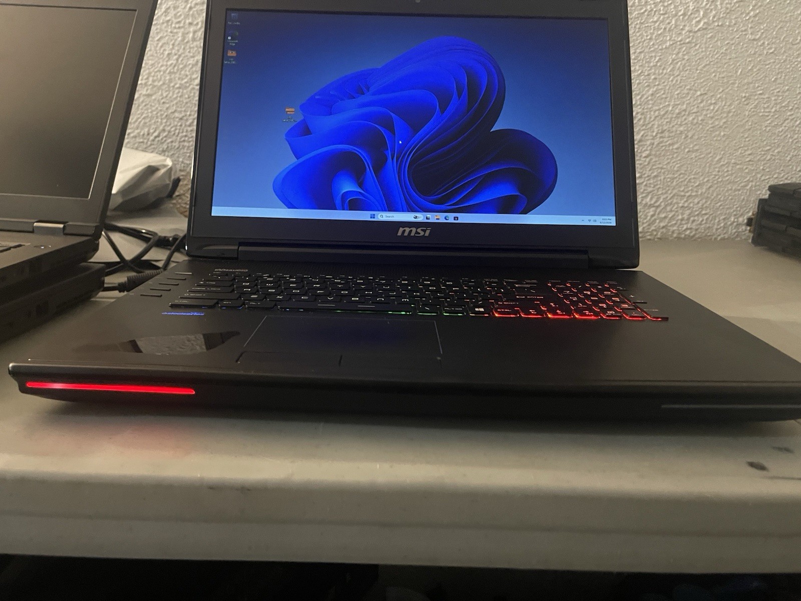 MSI GT72 2QE DOMINATOR PRO i7-4710HQ 16GB RAM GTX 980M 8gb 118GB M.2 1TB HDD W11