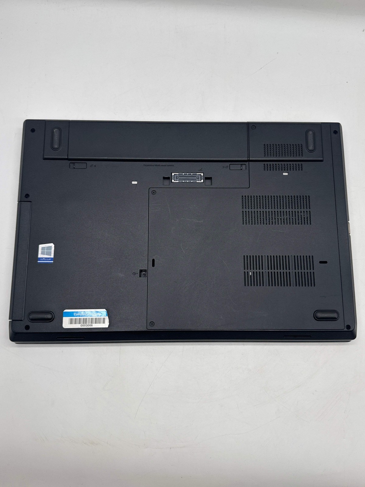 Lenovo ThinkPad L570 15.6″ Laptop i5-6200U 8GB RAM 256GB SSD Win 10 Pro No Webca