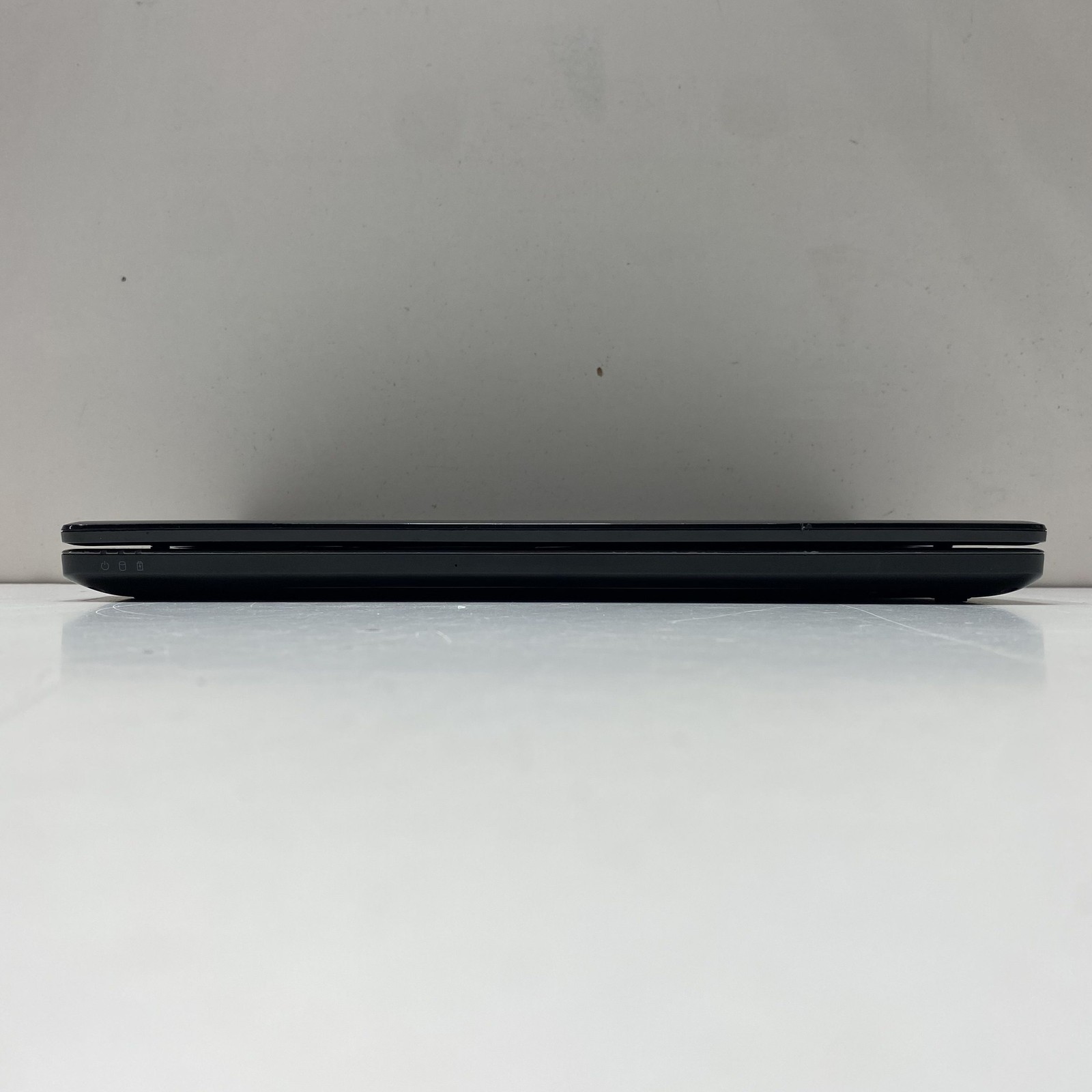 Dell Inspiron 1564 – 15.6″ Intel Core i5 Processor (No Hard Drive)