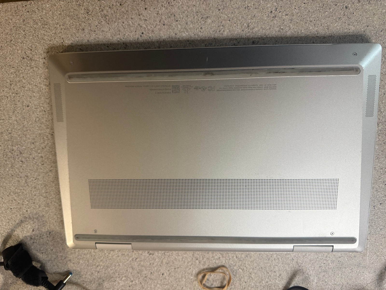 Hp Pavilion x360 2-in-1 Laptop 14-ek0xxx 14″ i5-1235u 8GB 512GB – for parts.