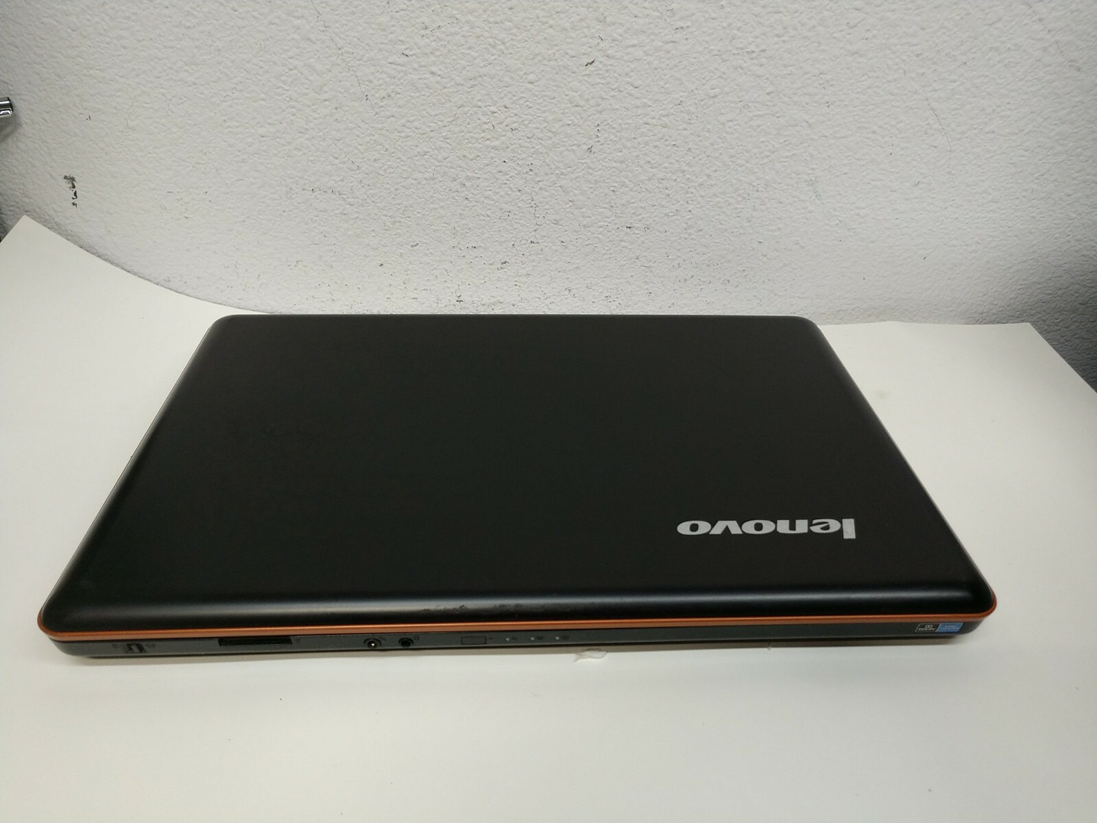 Lenovo Y550 Laptop Intel Core 2Duo T6600 2.20GHz 4GB RAM 250GB HDD BT DVD Win10