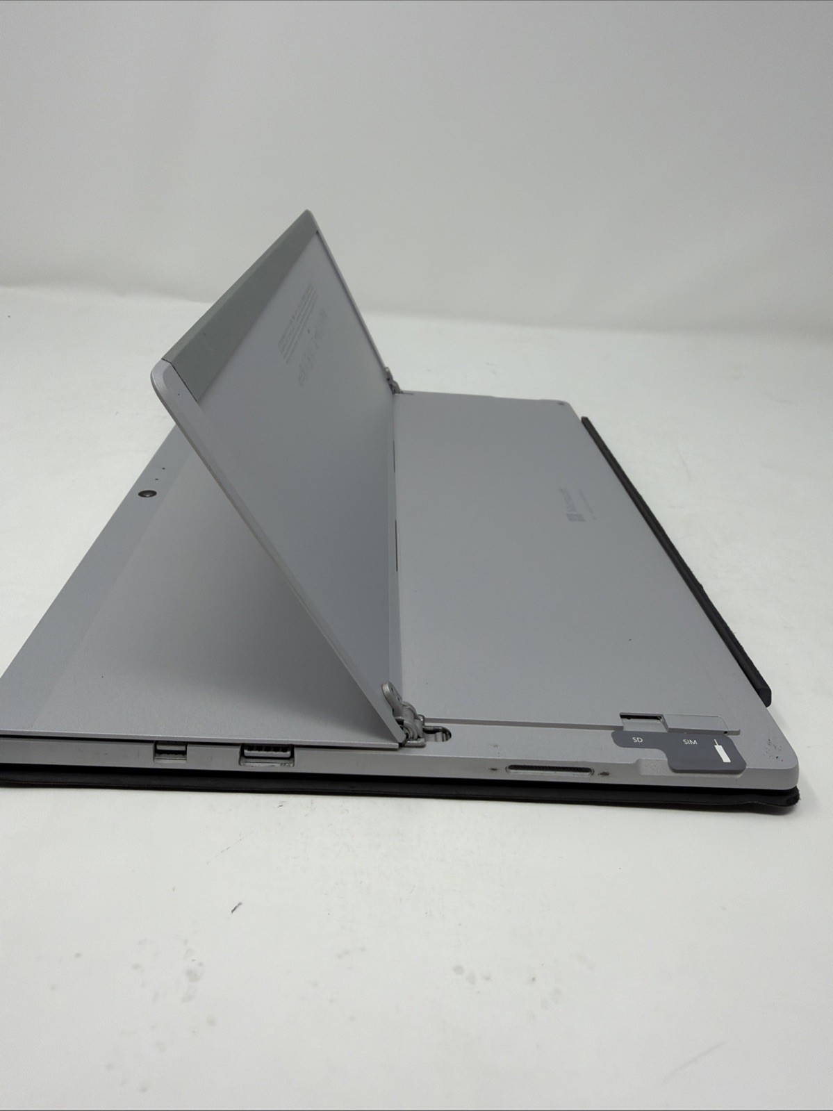 Microsoft Surface Laptop 1807 i5-7200U 8GB 256GB 13.5″ Touch READ