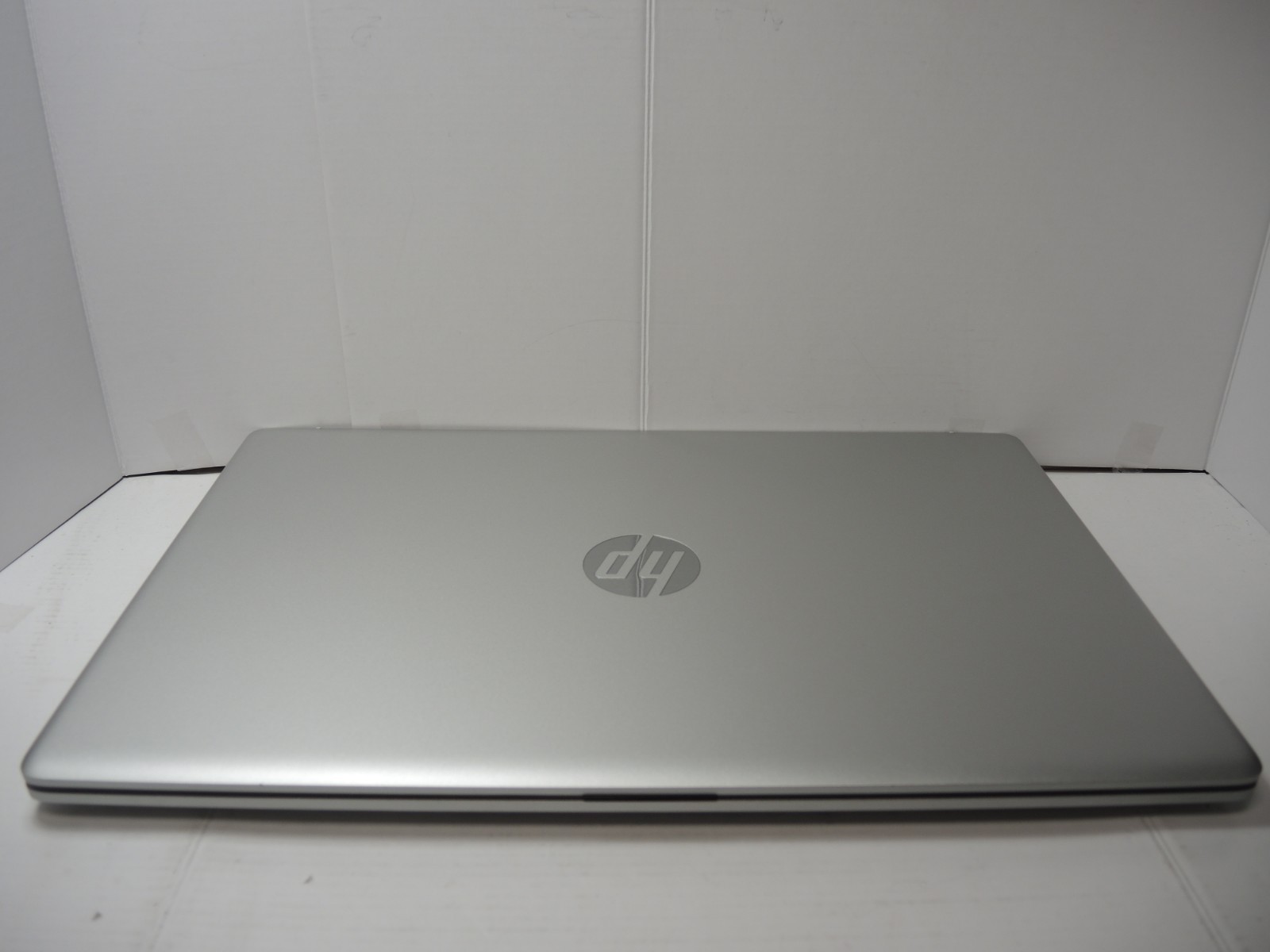 HP 17″ Laptop 17-cp2033dx | Ryzen 3 8GB | DEAD For Parts Repair “AS-IS” No SSD