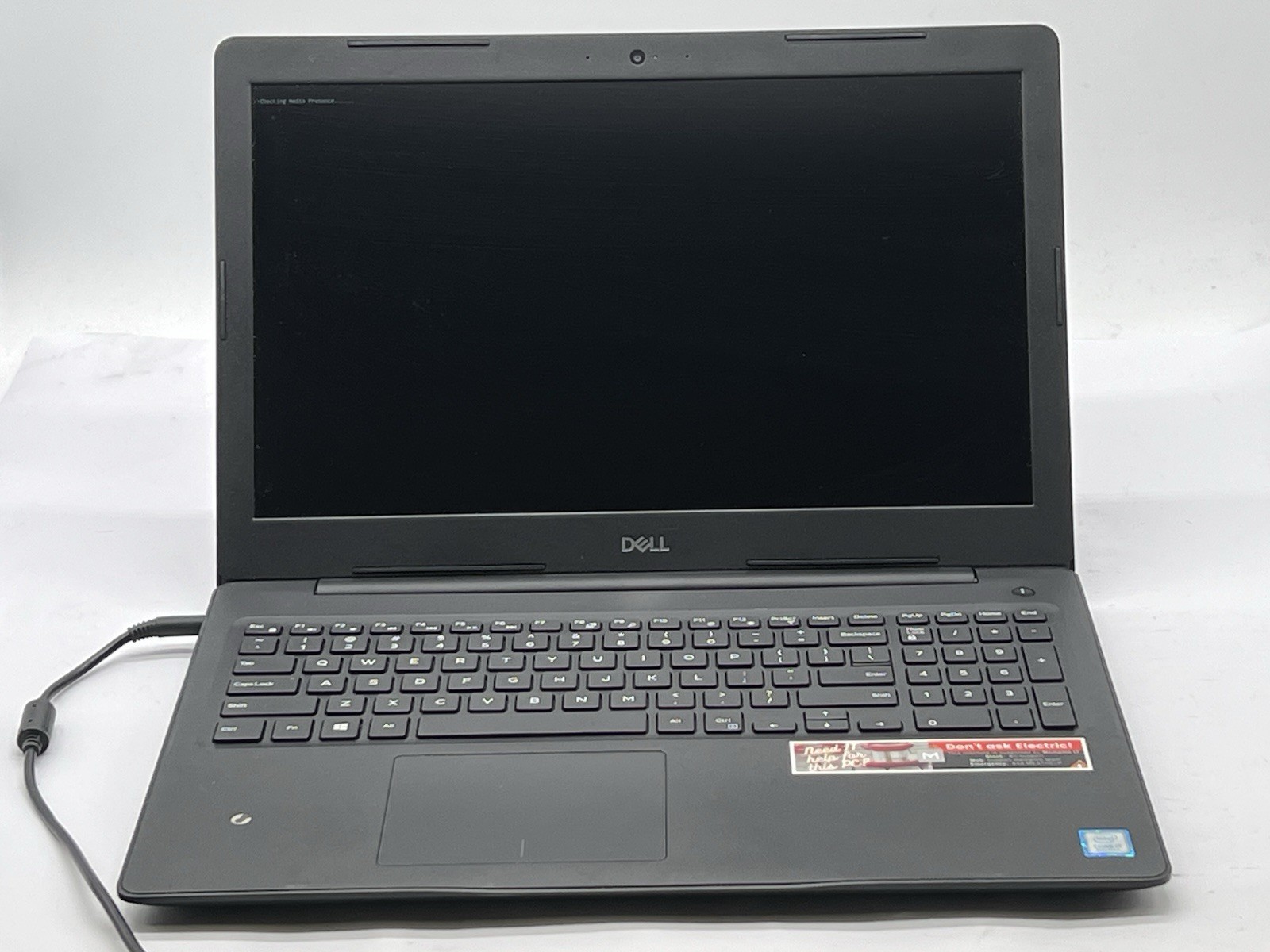 Dell Latitude 3590, i7-8550U CPU, @ 1.80GHz, 8GB RAM, 256GB SSD-No OS/Charger