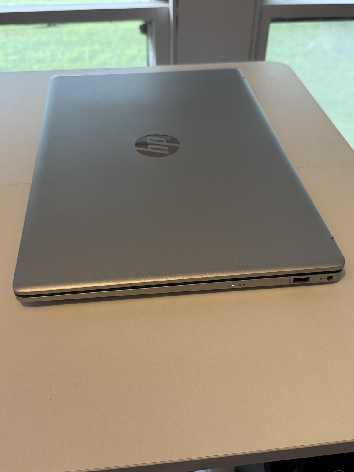 HP 17-cn3003dx 17.3″ Intel i3-N305 1.8GHz 8GB RAM 256GB SSD PRE OWNED