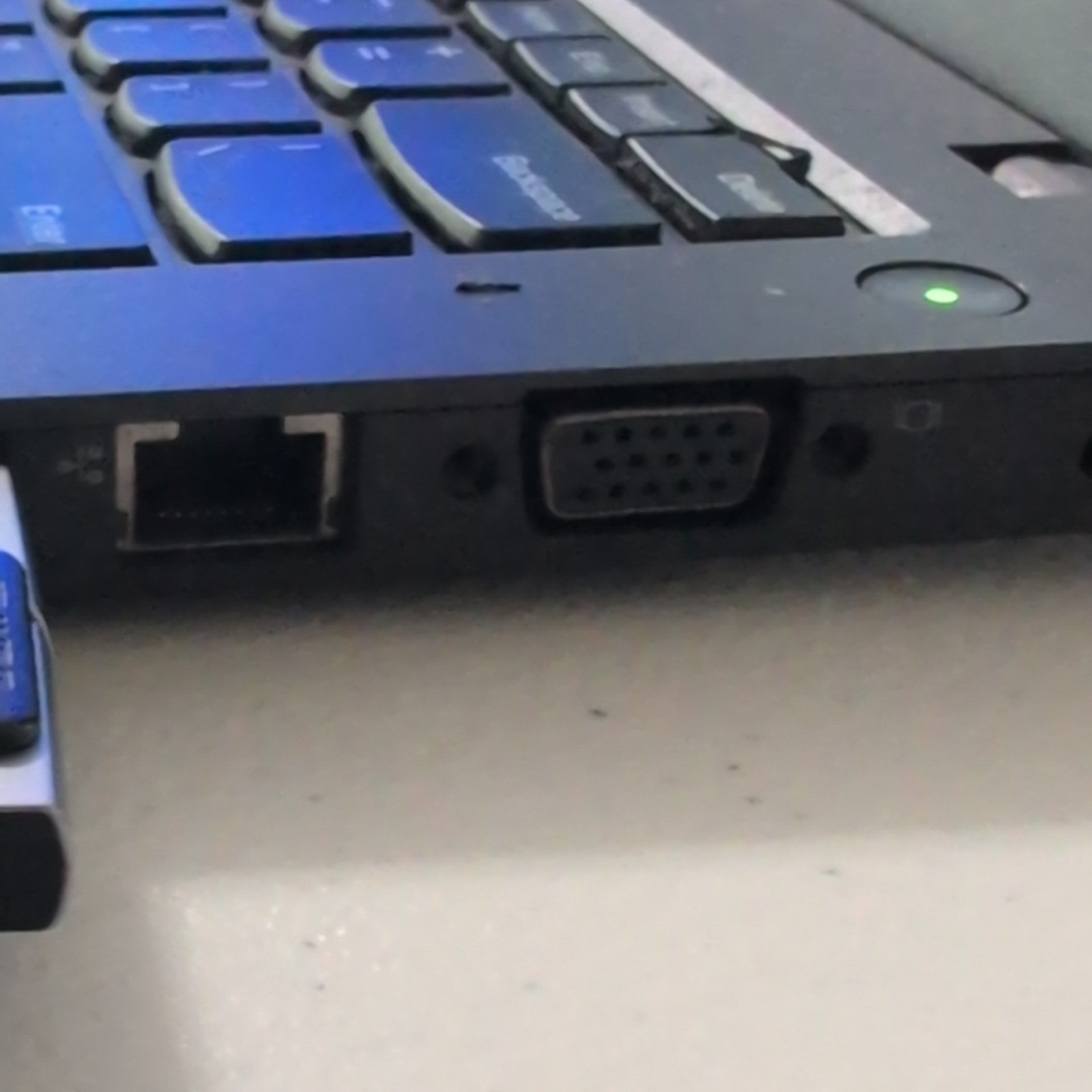 Lenovo ThinkPad T450 Core i5-5300U @ 2.30GHz 8GB RAM 500GB HDD Ubuntu