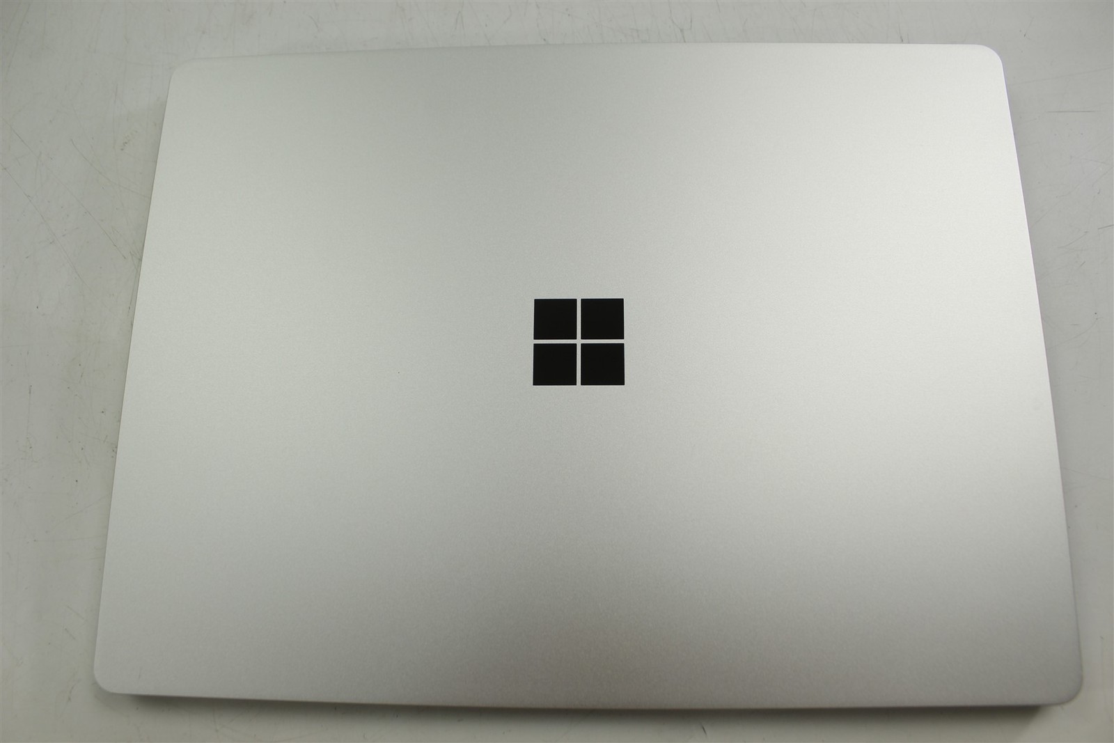 Microsoft Surface Laptop Go 2 2013 12.4″ i5-1135G7 256GB SSD 16GB RAM W11H