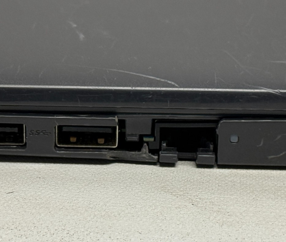 Dell Latitude 3410 14″ (i5-10210u 1.60GHz – 16GB RAM – 256GB SSD – Win11Home)