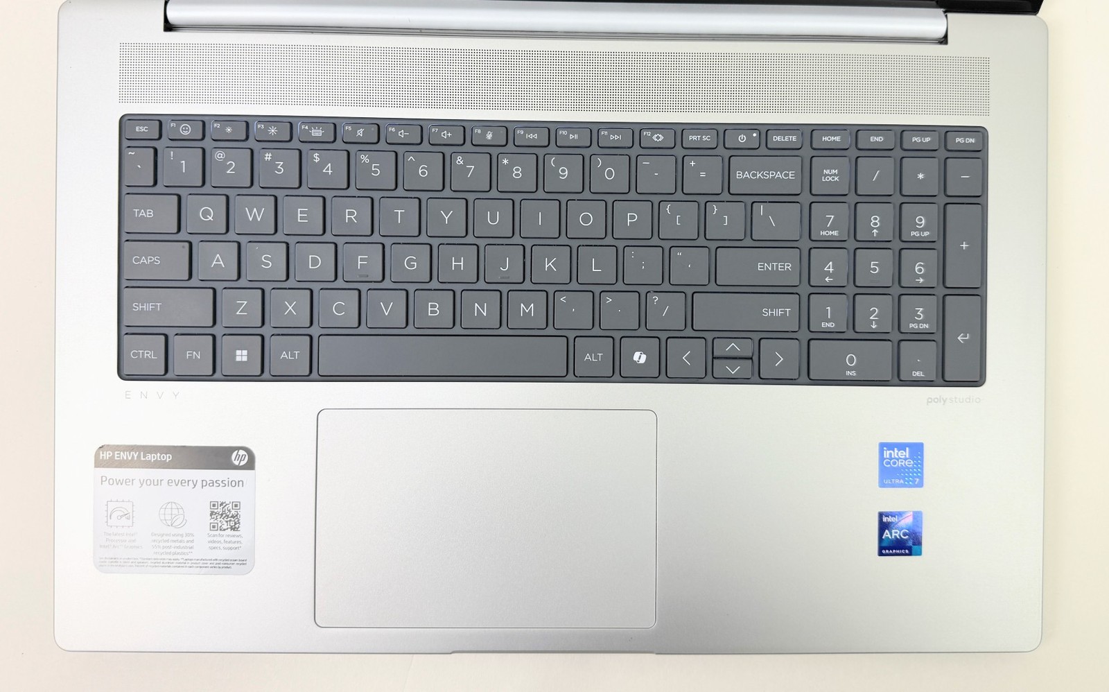HP Envy 17-da0013dx 17.3″ FHD Touch Ultra 7 155H 16GB 1TB SSD W11H