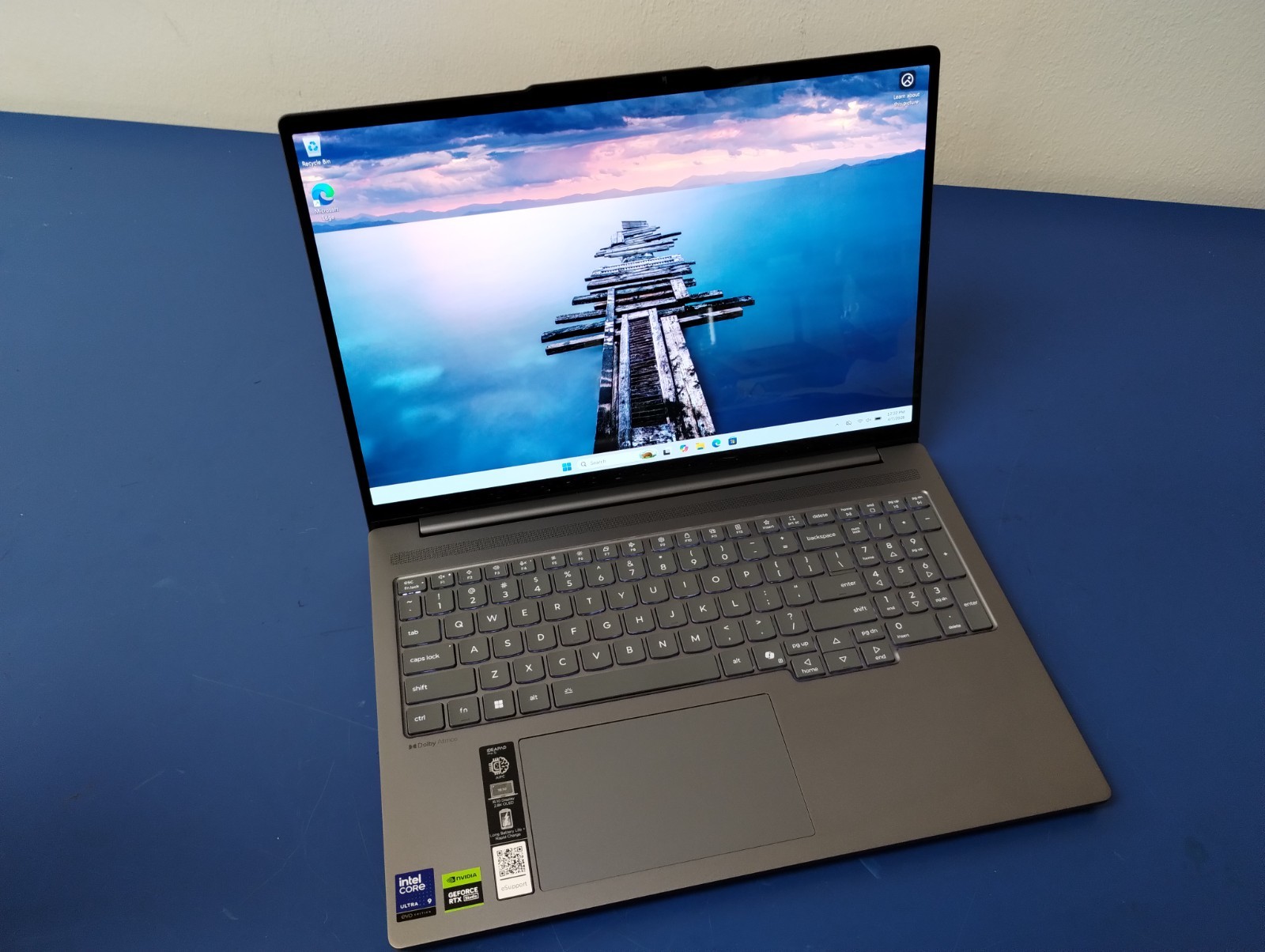 Lenovo IdeaPad Pro 5 16IAH10 Intel Core Ultra 9 285H, 2.90 GHz, 32 GB, 1 TB NVMe
