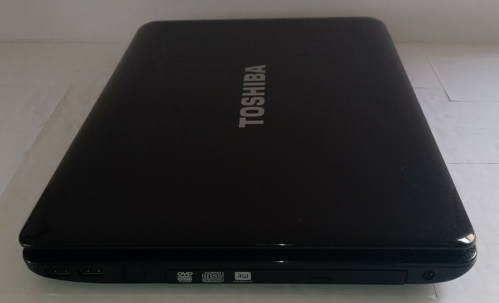 TOSHIBA SATELLITE L655-S 750GB 8GB INTEL CORE i3 M380 2.53 GHz Win 10 PRO