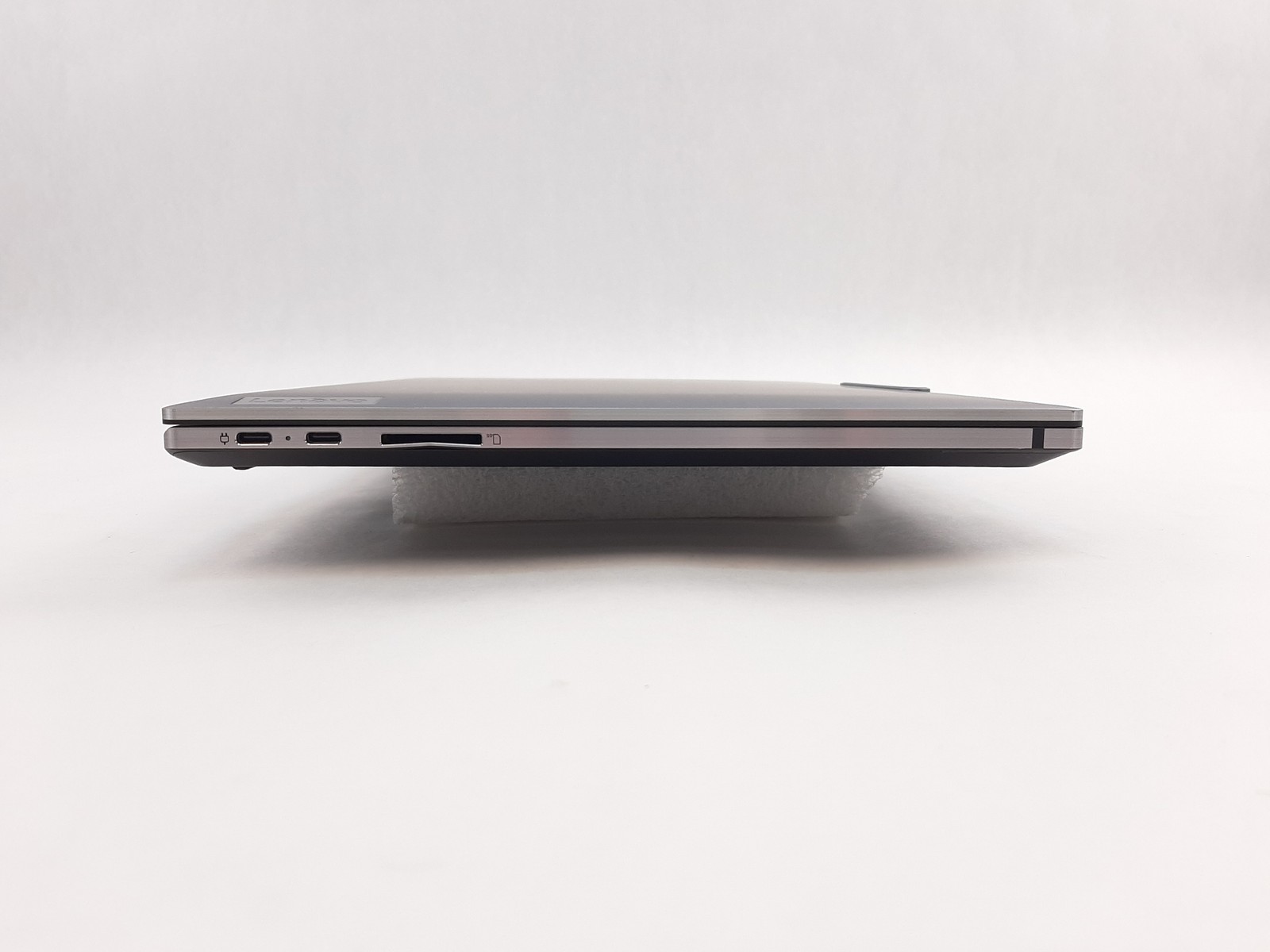 Lenovo ThinkPad Z16 Gen 1 Ryzen 5 PRO 6650H 3.30GHz 16GB RAM 512GB NVMe C4*16