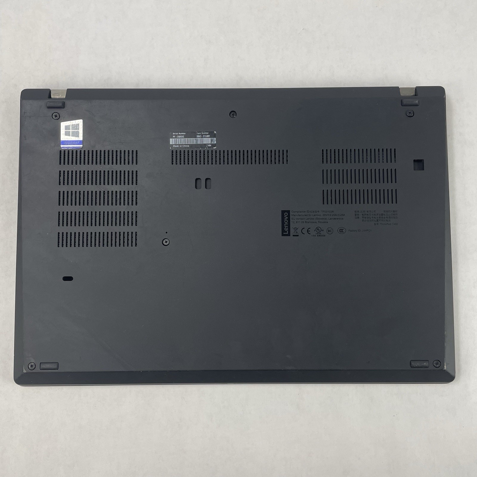 Lenovo ThinkPad T490 14″ i5-8365U 1.60 GHz 8 GB RAM No SSD/OS/AC