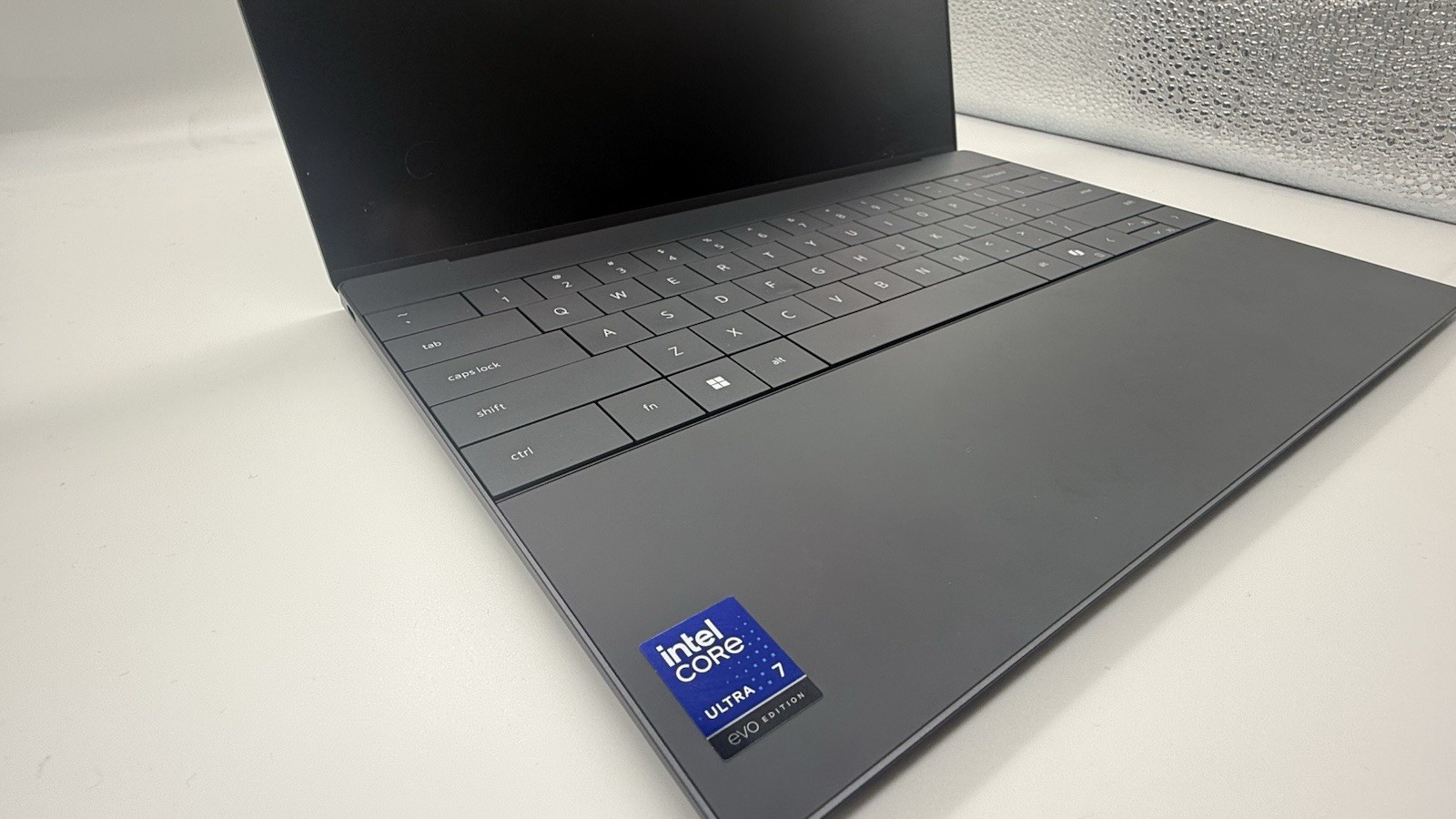 Dell XPS 13 9350 13.4″ Copilot+ Laptop Intel Core Ultra 7 256V 16GB RAM 512GB