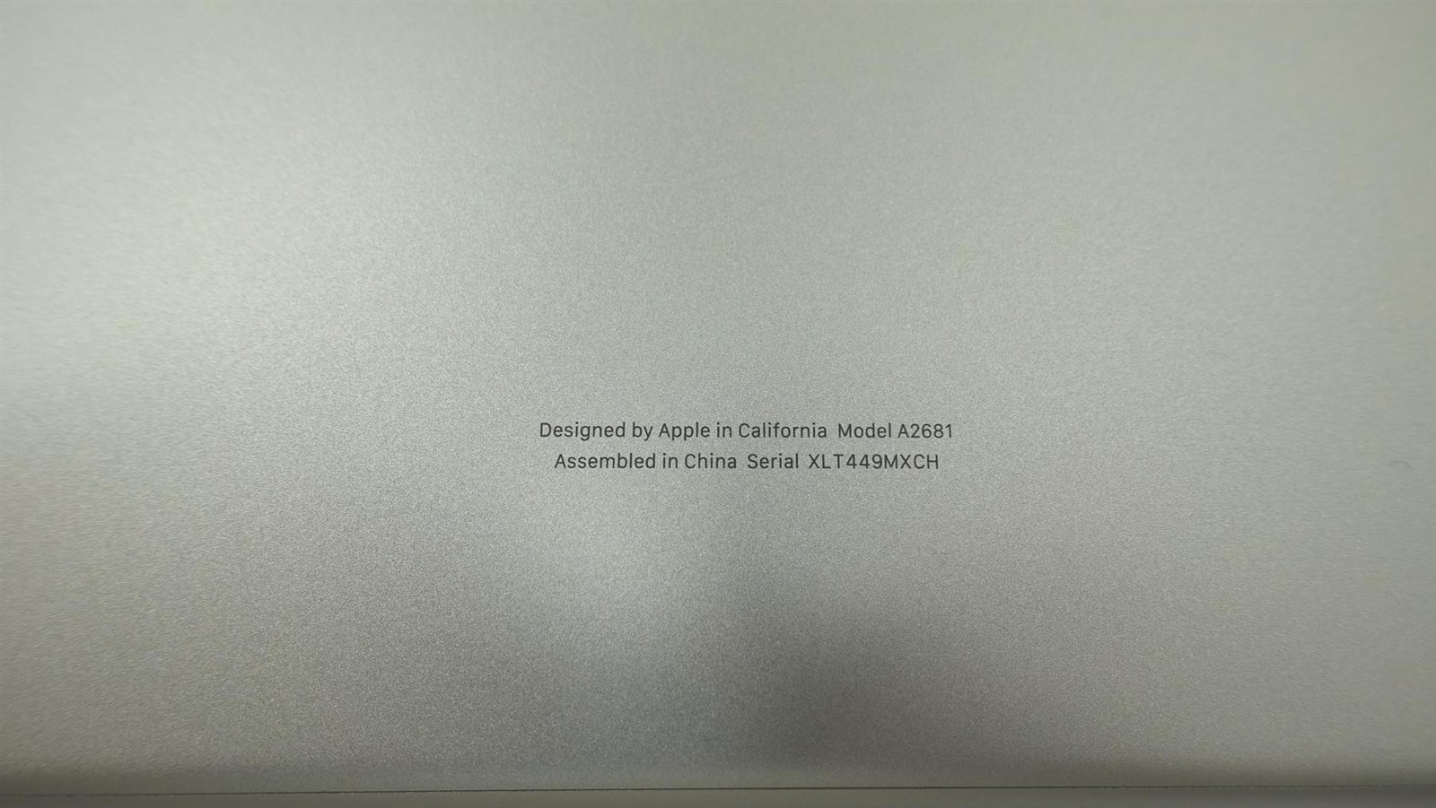 Apple MacBook Air 2022 A2681 13.6″ M2 Retina 8GB 256GB SSD iOS Tahoe