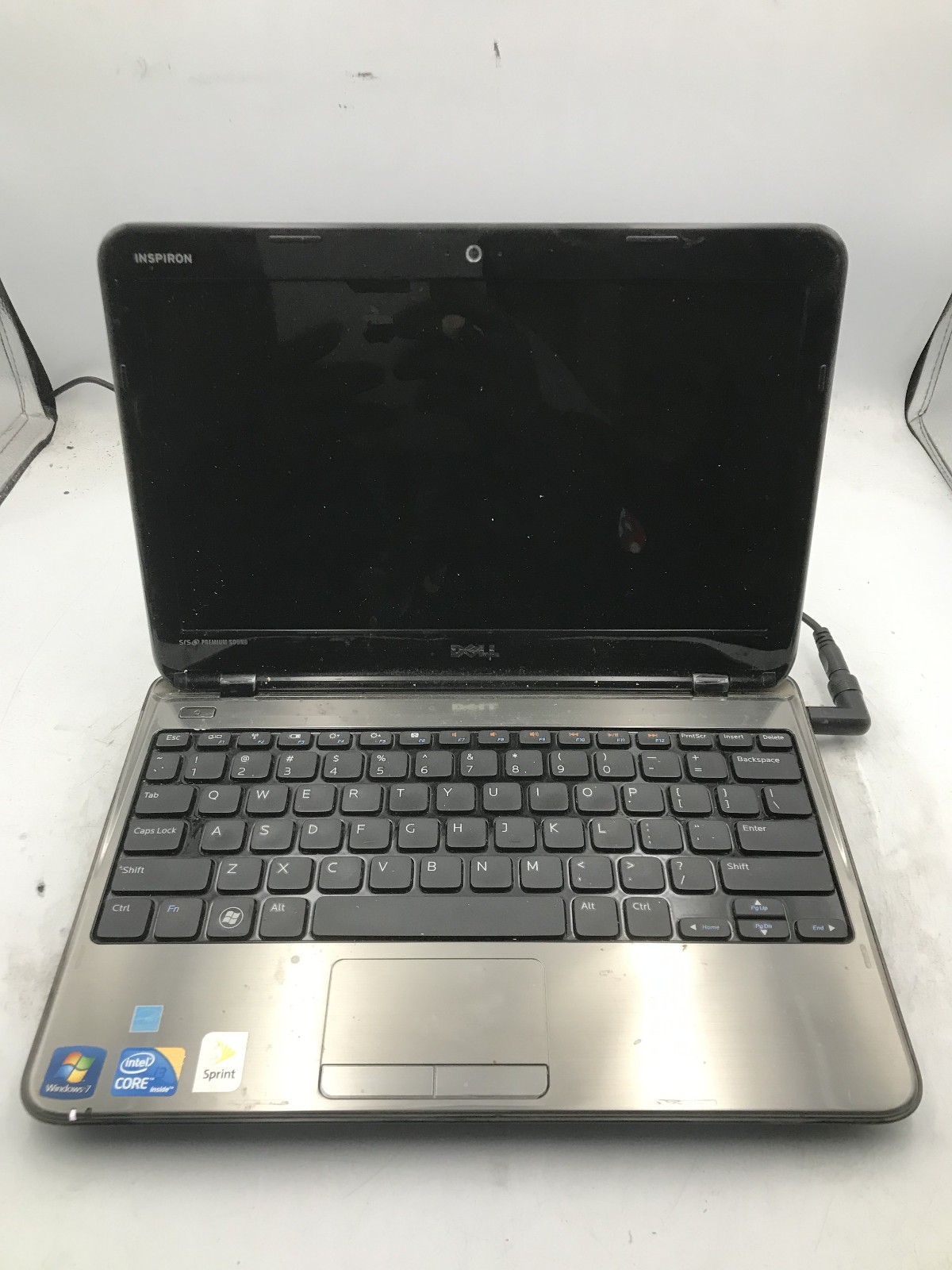 DELL INSPIRON 11Z P07T – FOR PARTS/REPAIR – INTEL I3 U330 – NO RAM -READ DESC-BB