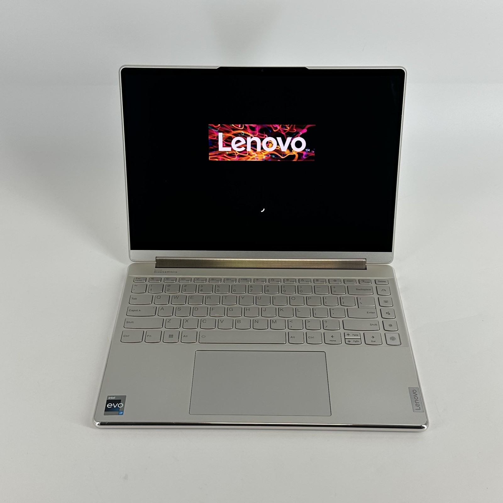 Lenovo Yoga 9i 14 Gray QHD+ TOUCH 2.1 GHz i7-1260P 16GB 512GB SSD Very Good