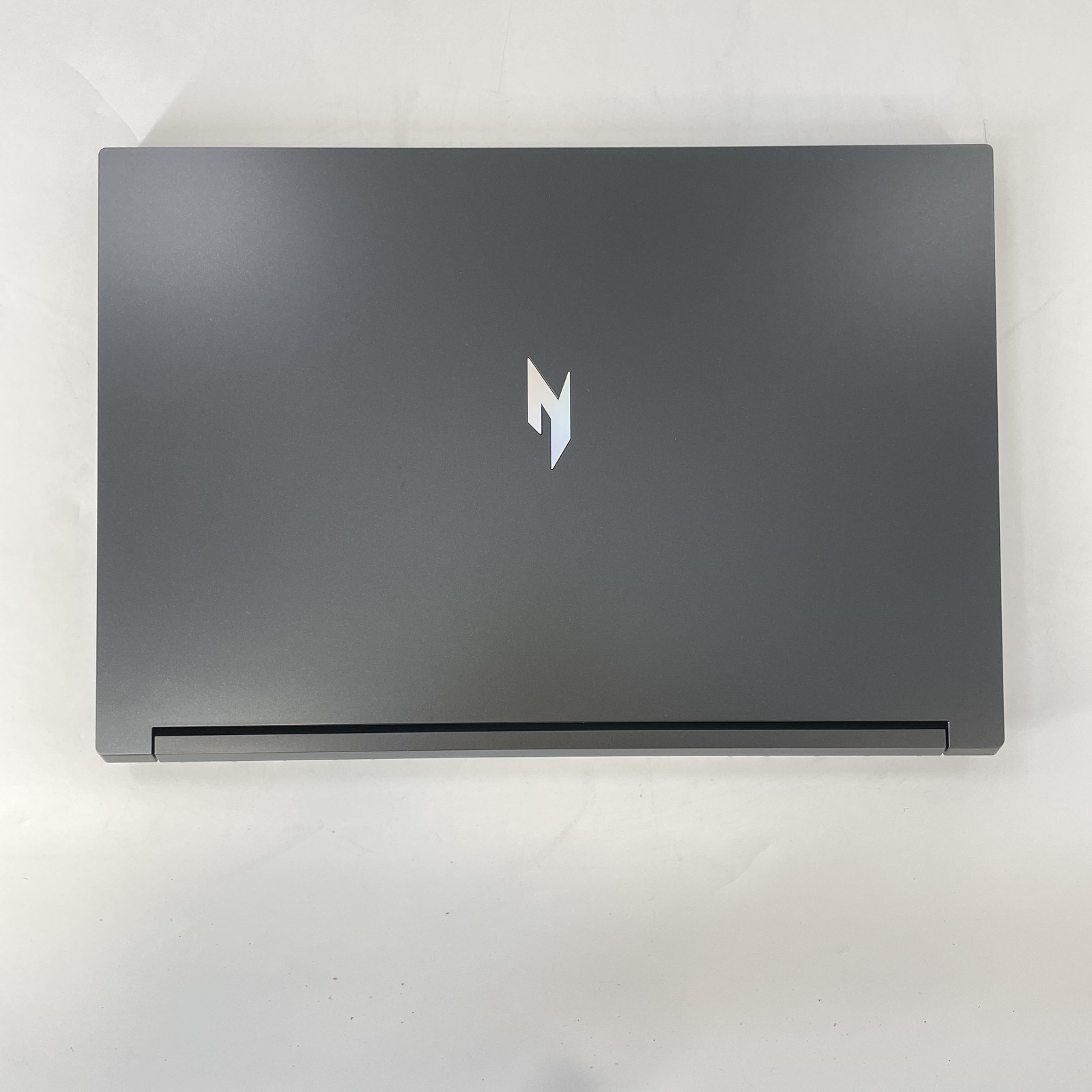 Acer Nitro V 17 AI 180Hz FHD 3.8 GHz Ryzen 7 260 16GB 1TB SSD RTX 5060 Excellent