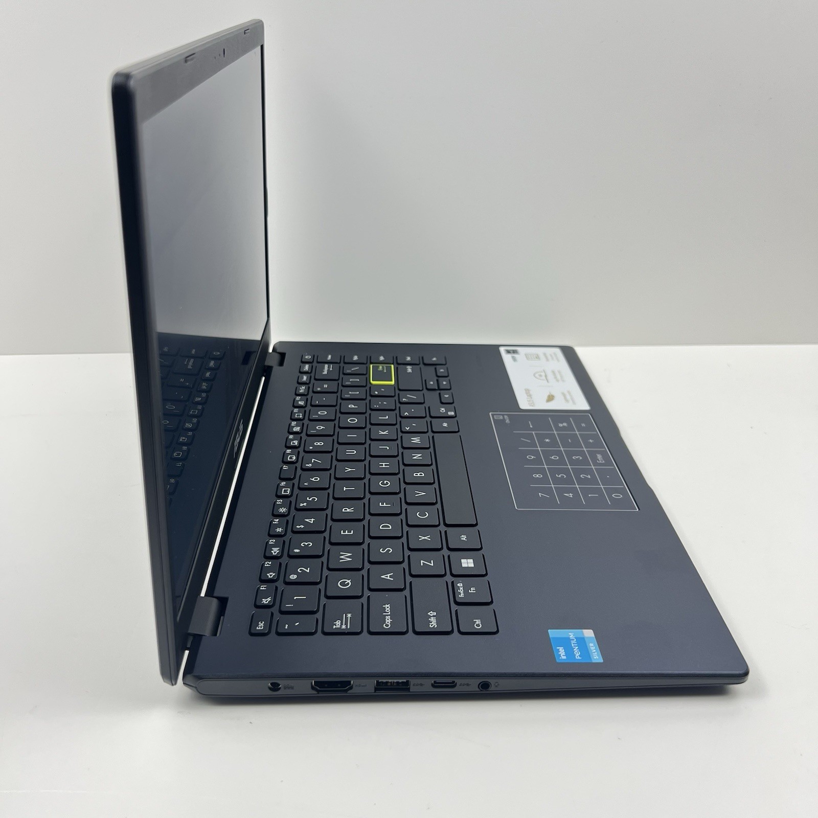 Asus VivoBook E410K 13.3″ Intel Celeron N4500 1.1GHz 4GB RAM 64GB SSD Win 11