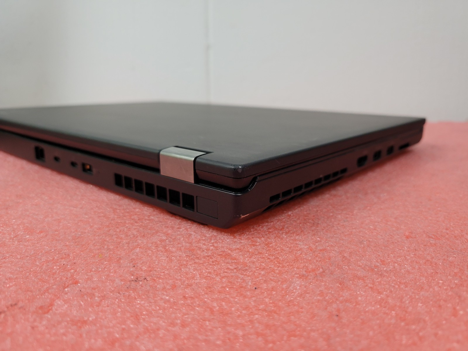 Lenovo ThinkPad P53 15.6″ i7-9750H@2.60GHz 8GB RAM 256GB SSD Win 11 Pro – LP17A