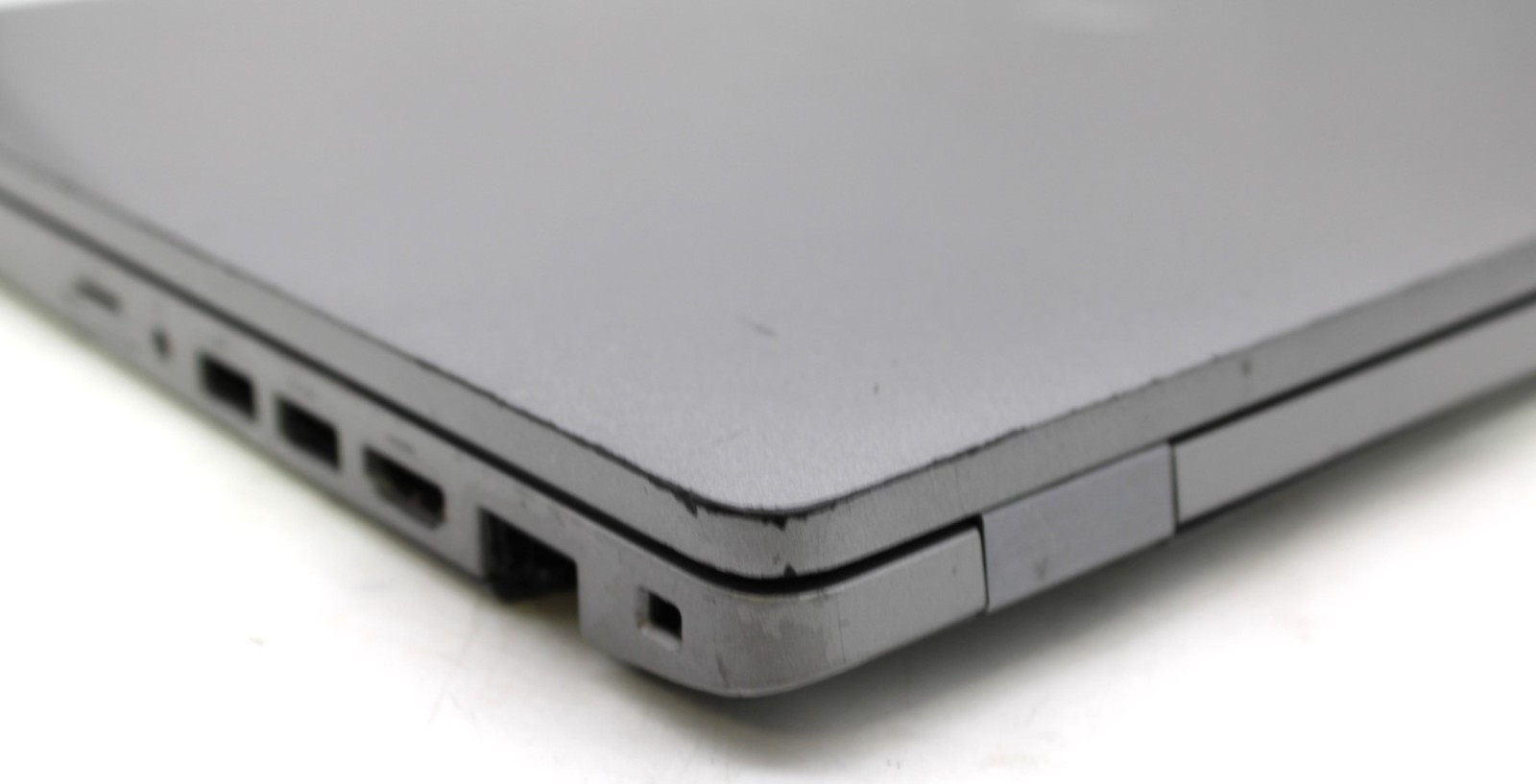 Dell Latitude 5511-i7-10850H@2.7GHz-4GB DDR4 RAM-NO STORAGE/OS*PARTS/REPAIR*