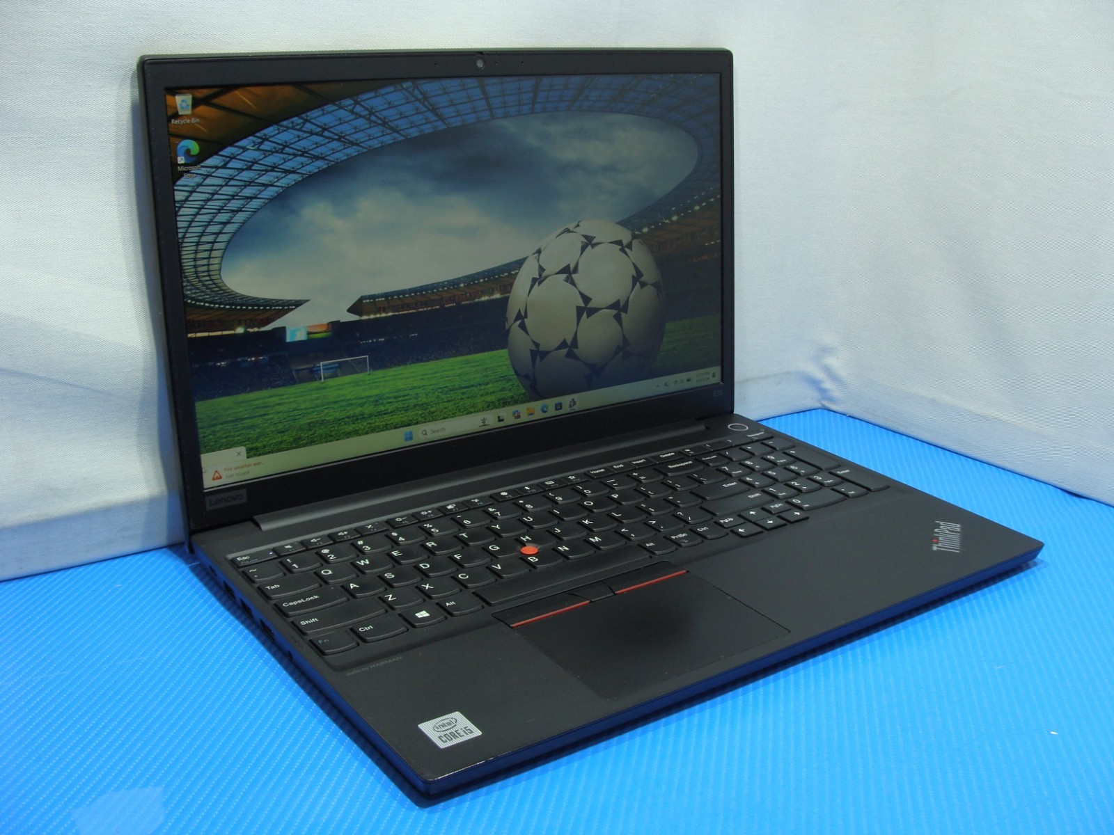 Lenovo ThinkPad E15 15.6″FHD Intel i5-10210U 1.6Ghz 8GB 512GB Windows 11 Pro +PA