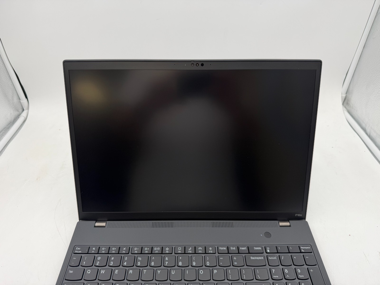 Lenovo ThinkPad P16s Gen 2 16″ 512 GB SSD 16 GB RAM Ryzen 5 Pro 7540U AMD 740M