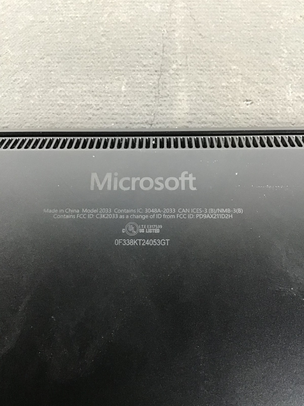Microsoft Surface Laptop 6 3.8GHz Ultra 7 165H 16GB RAM 512GB SSD 13.5″ No OS ~
