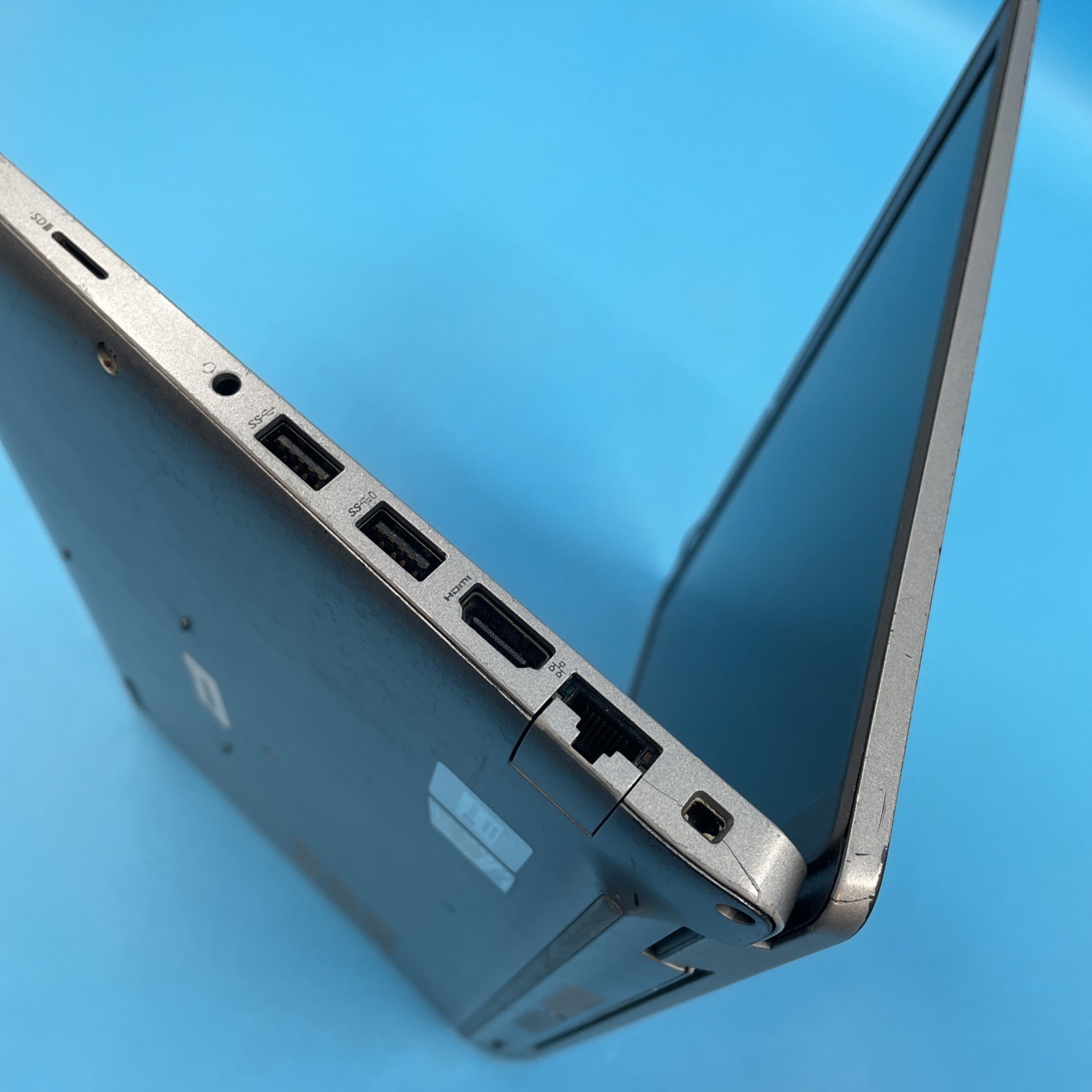 Dell Latitude 5420 | i5-1135G7 | 8GB RAM | 256GB SSD | WIN 11 PRO | 84% BATT