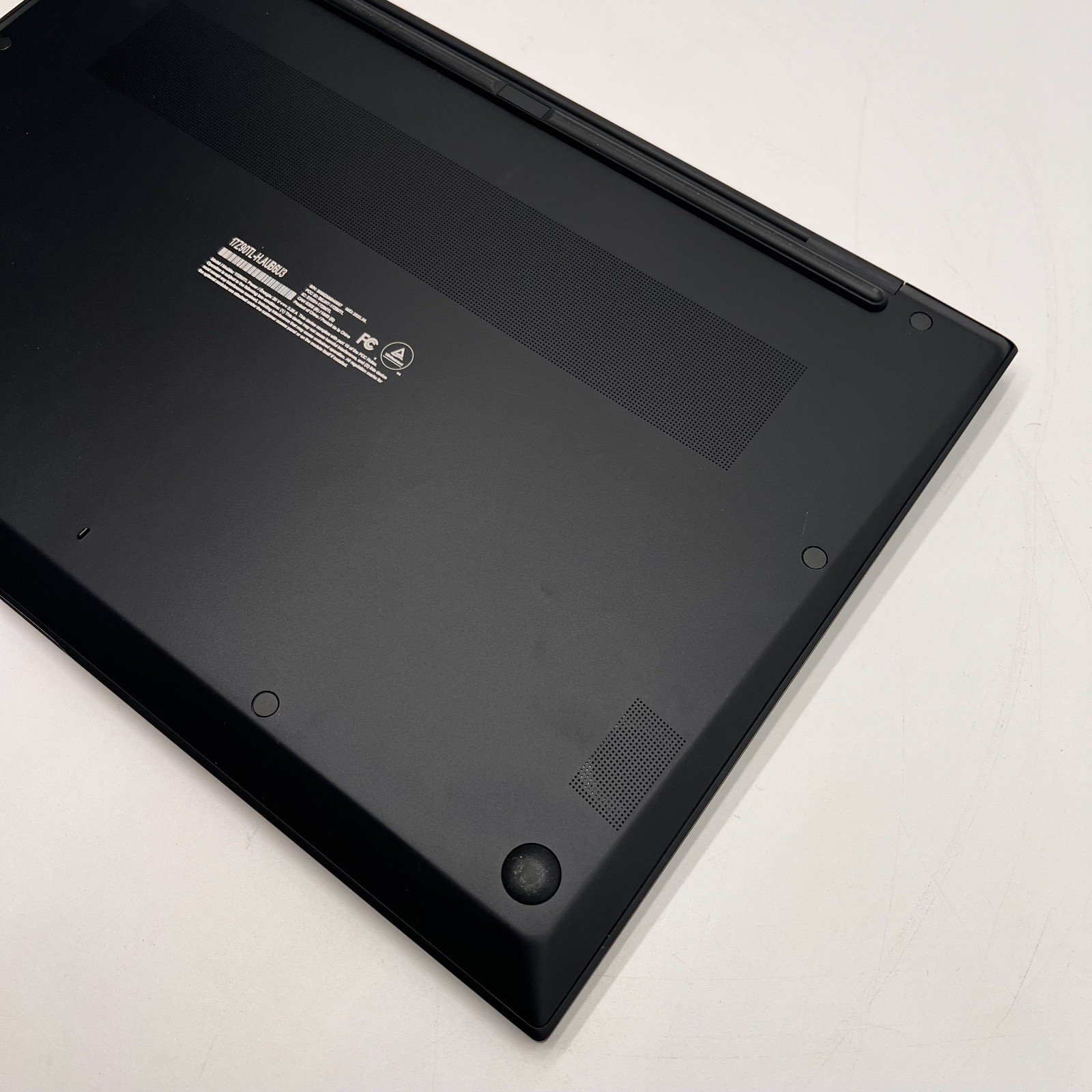 LG Gram 17″ 17Z90TL-H.AUB6U3 Ultra 7 32GB RAM 1TB SSD Black | NEW OPEN BOX