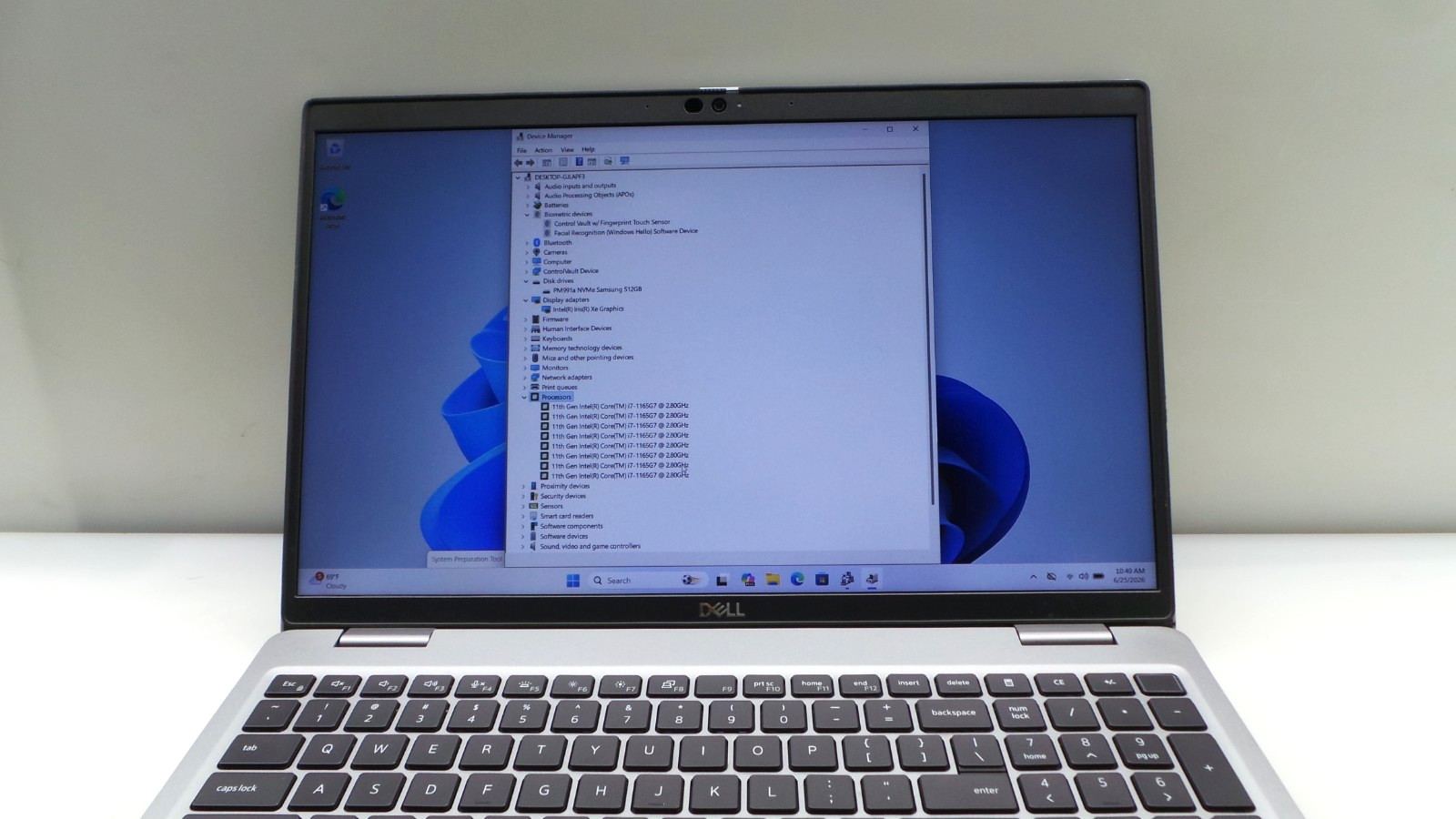 Dell Latitude 5520 15.6″ | i7-1165G7 2.80GHz | 16GB RAM 512GB NVMe | WIN 11 PRO