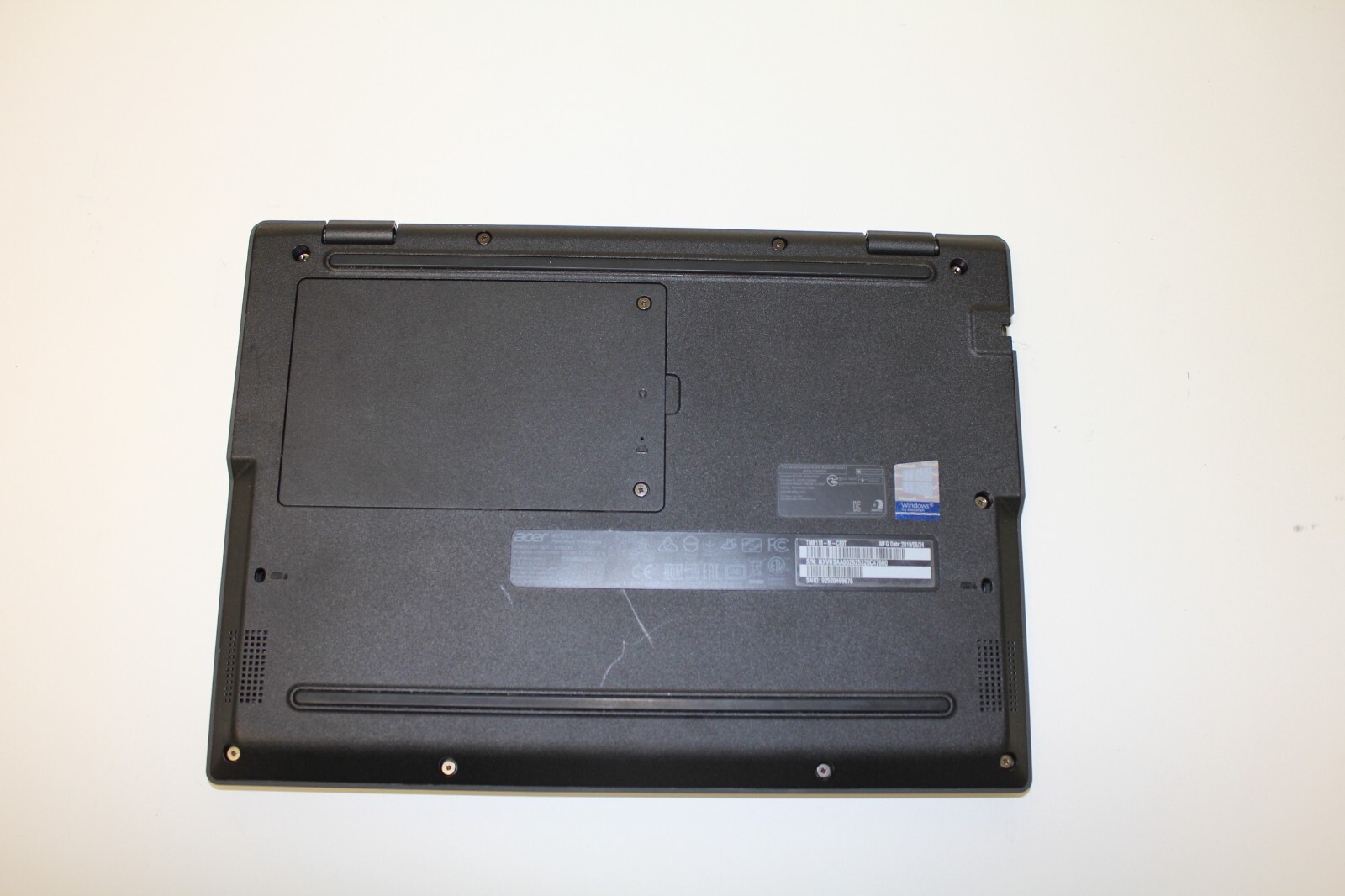 Acer TravelMate Spin B1 11.6″ (64GB HDD, 1.10 GHz, 4GB)(Cam and mic not working)