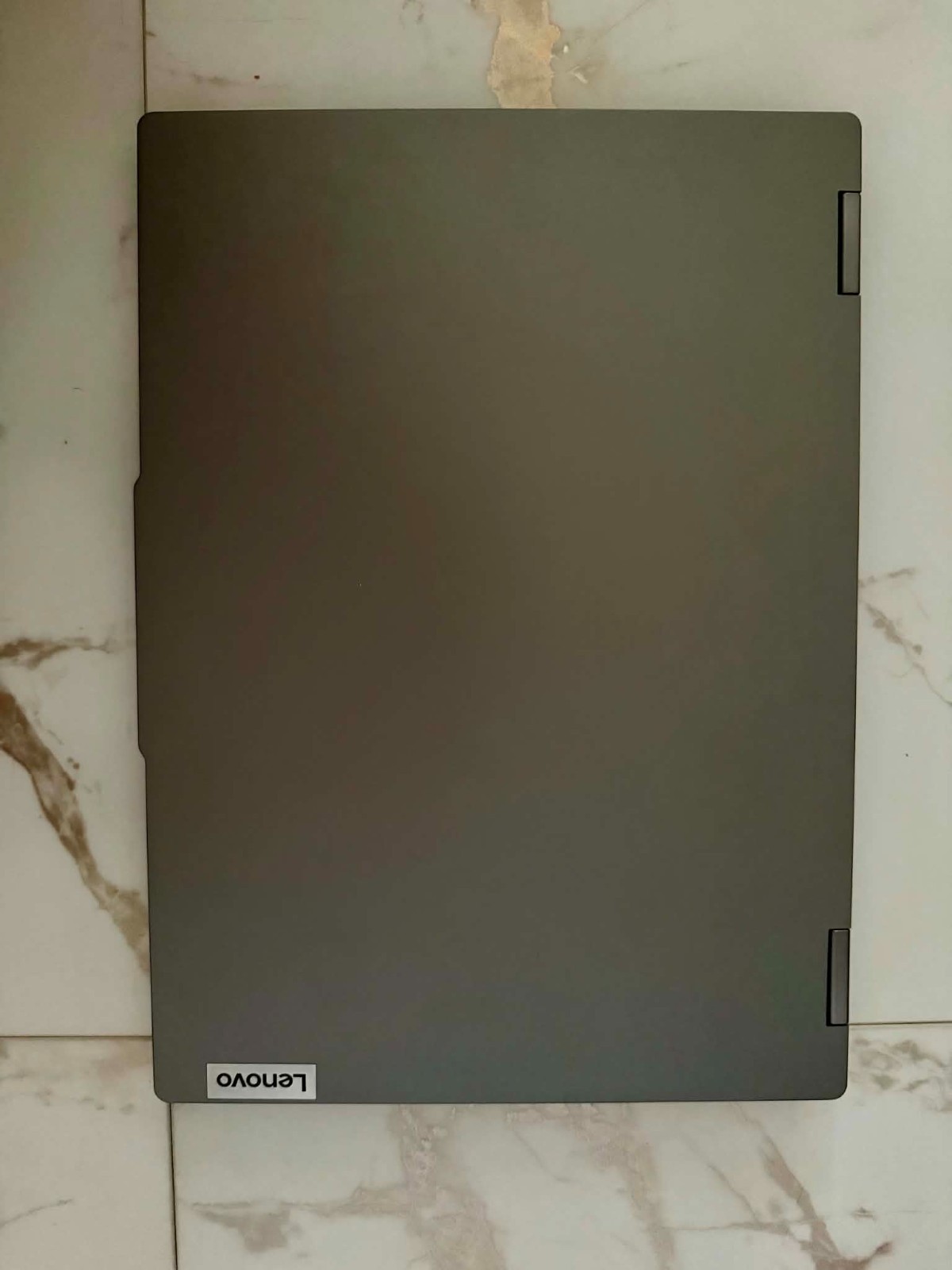 Lenovo IdeaPad 5 16AHP9 16″ (1TB SSD, AMD Ryzen 7 8845HS, 4.50GHz, 16GB)