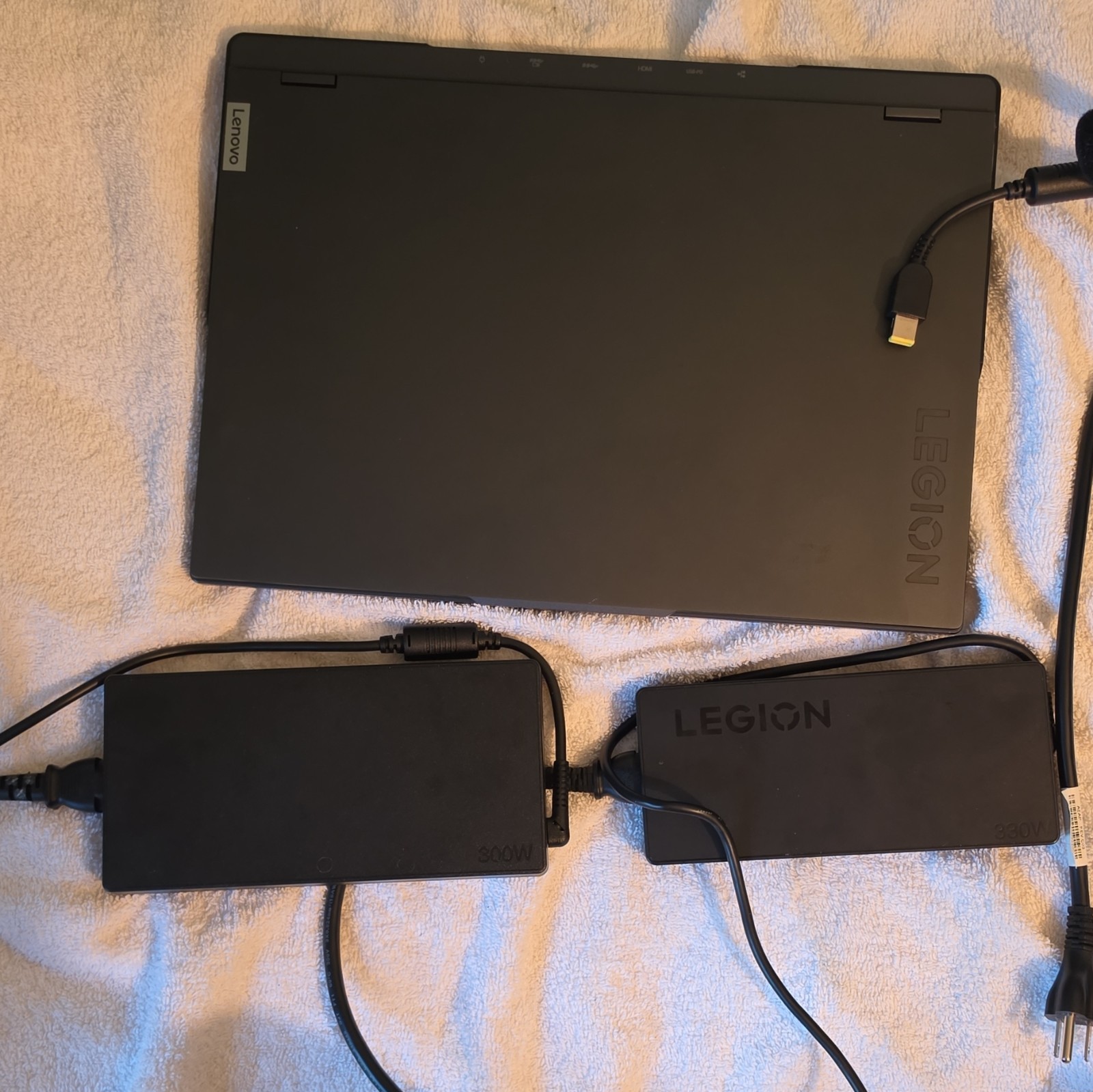 Lenovo Legion Pro 7i 3TB 16″ 240hz 13900HX RTX 4080 32GB RAM (2 PSUs)