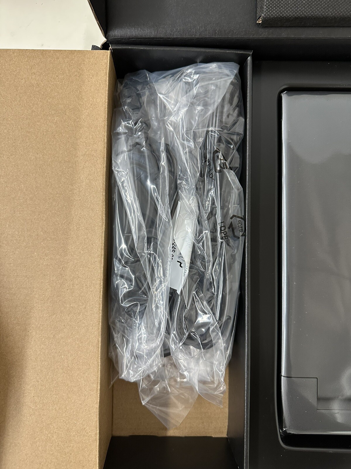 Alienware m15 R7 15.6″ QHD 240Hz, AMD Ryzen 7, 16GB RAM, 512GB SSD, RTX 3070 Ti