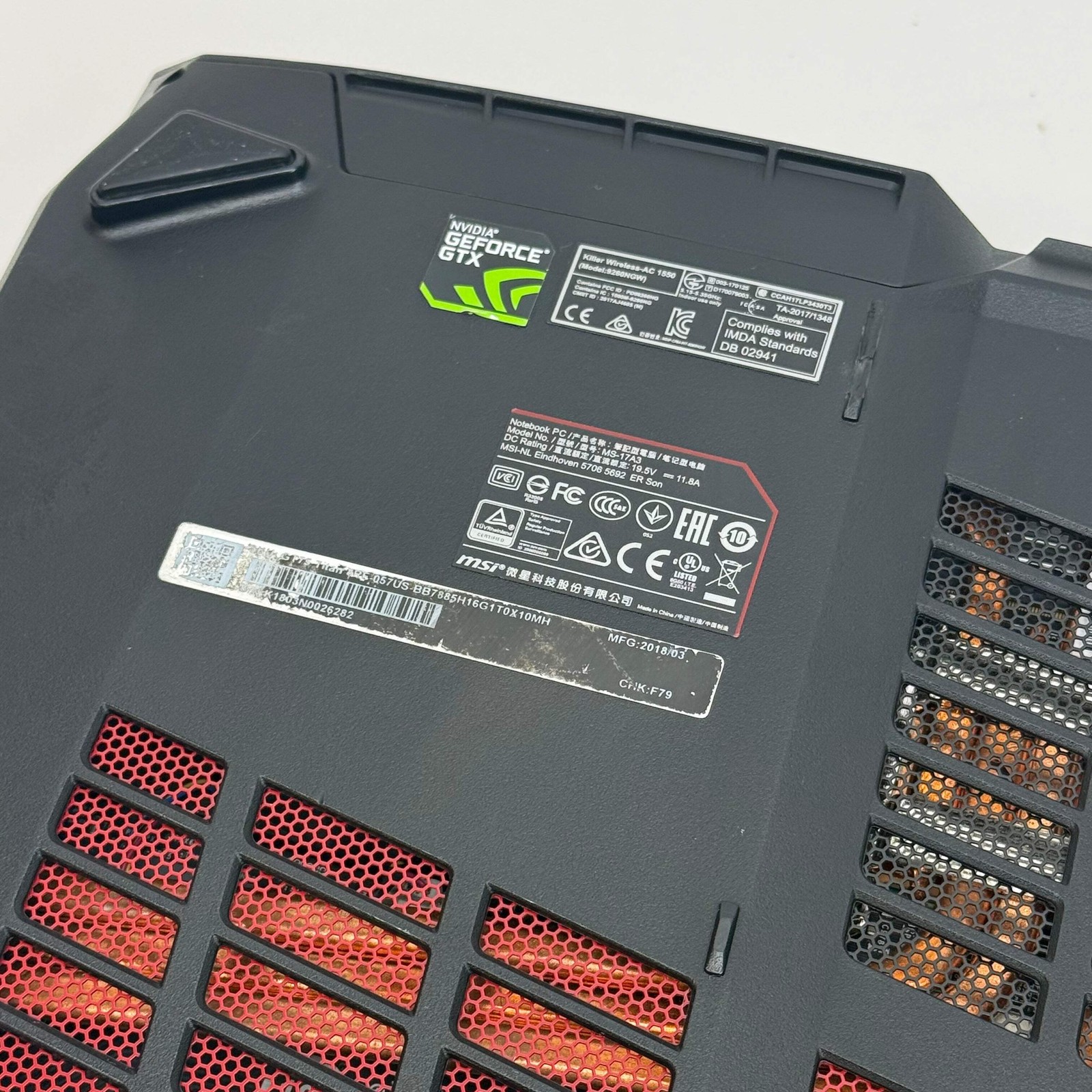 MSI Titan GT75 8RF 17.3″ i7-8850H 2.6GHz 64GB 256GB GTX 1080 Bent USB Read
