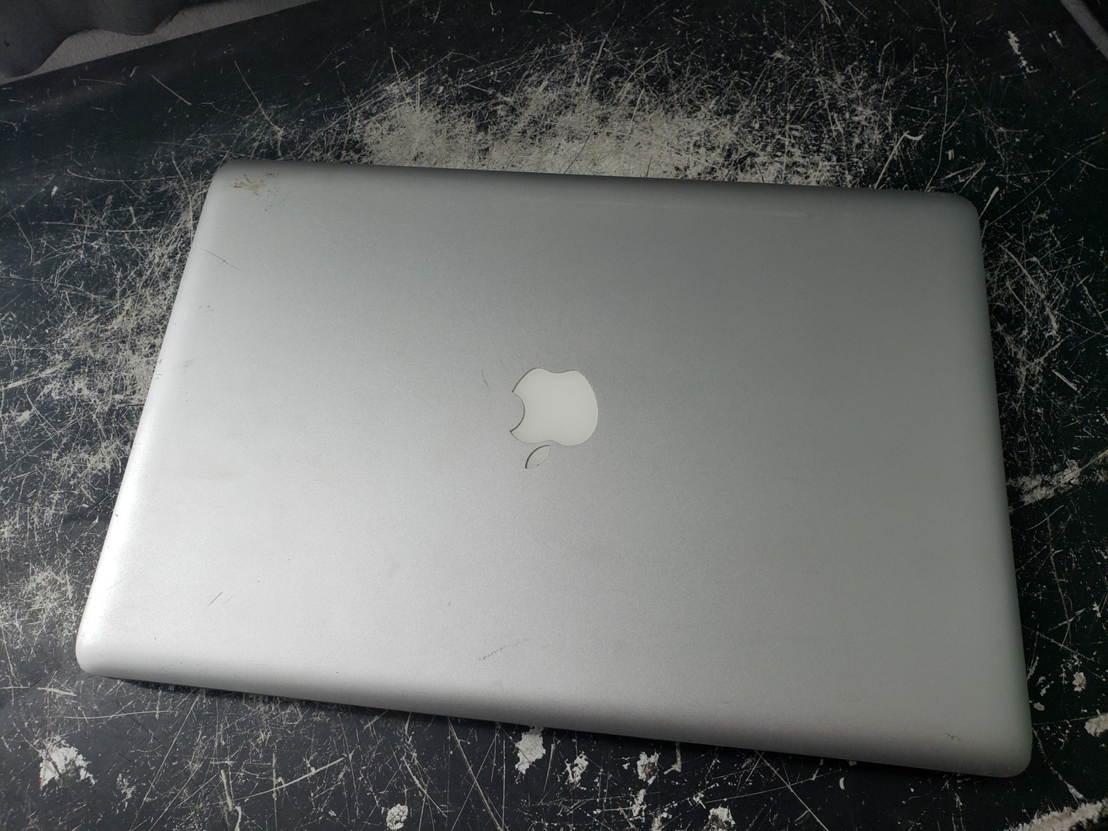 Apple Macbook Pro 15” A1286 – SSD 480gb (doesn’t light up, for parts)
