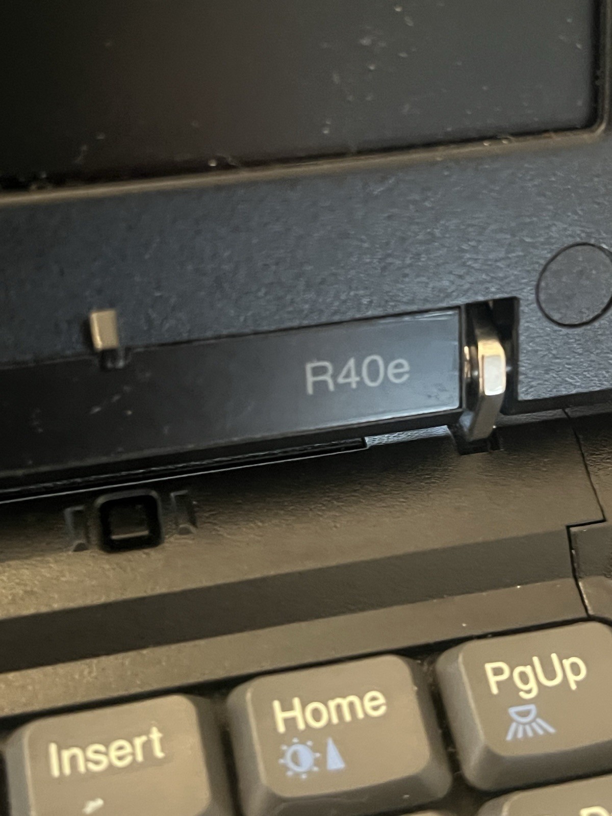 Vintage IBM ThinkPad R40e Laptop – Classic Windows XP System