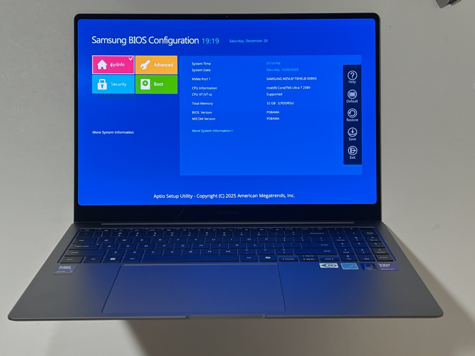 Samsung Galaxy Book5 Pro 16″ 3K Touch PC Ultra 7 RAM 32GB SSD 1TB NP960XHA