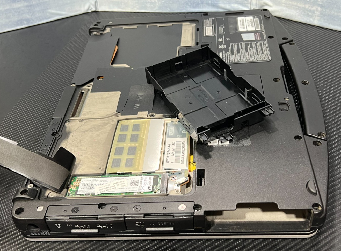 CF-54F9885KM, i5-6300U 2.40Ghz,8GB Mem,256GB SSD,Touchscreen,4G LTE,GPS,4,210Hrs