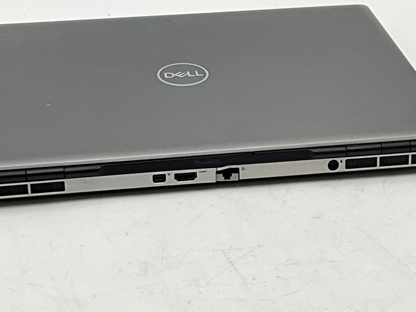 DELL Precision 7560 i7-11850H 2.50 32GB 1tb T1200 15.6″ WIN11 *read* 42TQ2J3