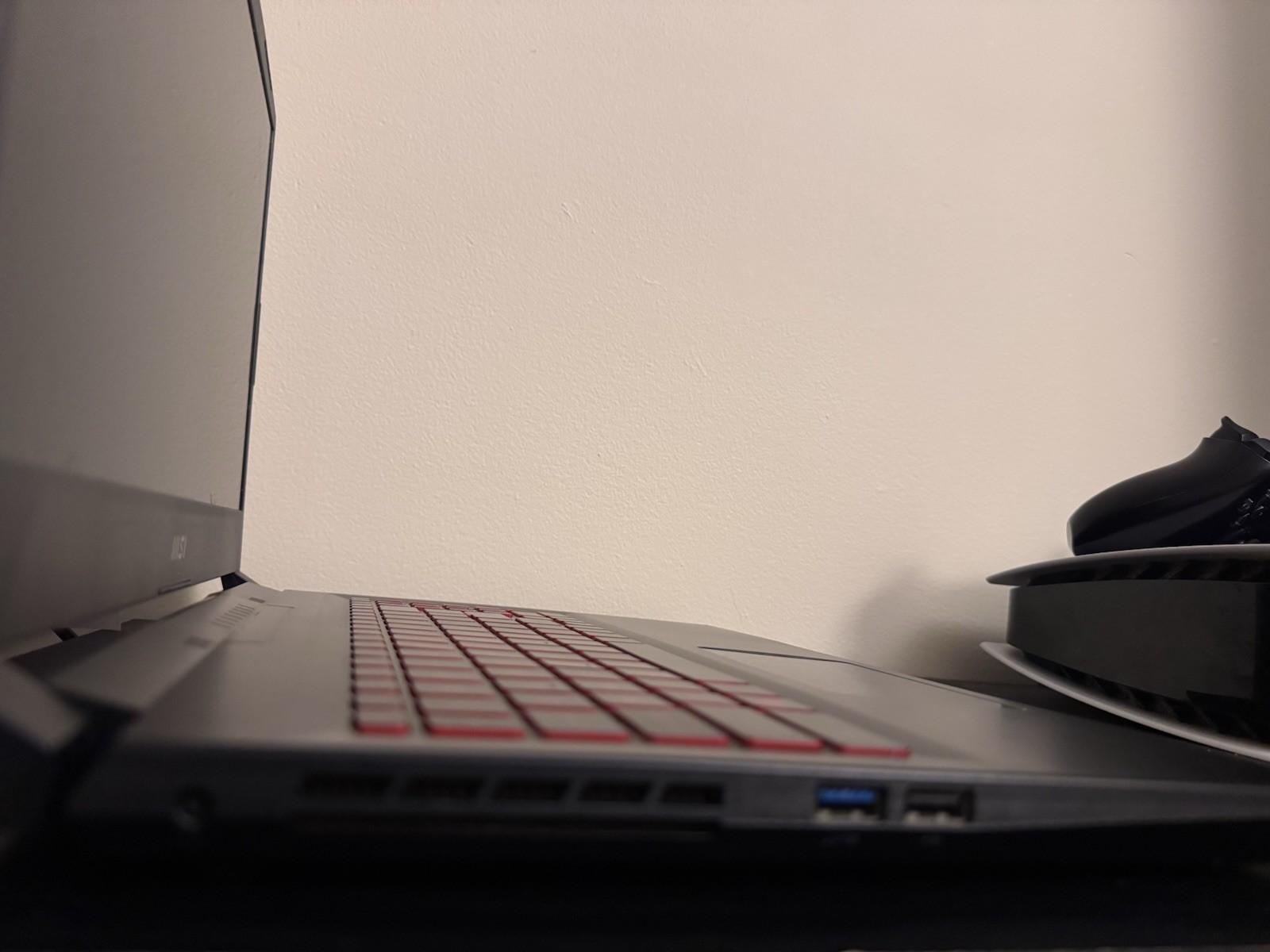 MSI Katana GF66 11UD Intel i7-11800H 16GB RAM 932GB SSD 15.6″ Windows 10