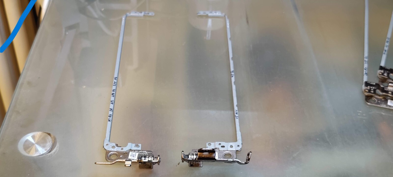 HP 15-AY 250 G4 255 G4 15-AC 15-AR HINGES CERNIERE AM1EM000500 AM1EM000600