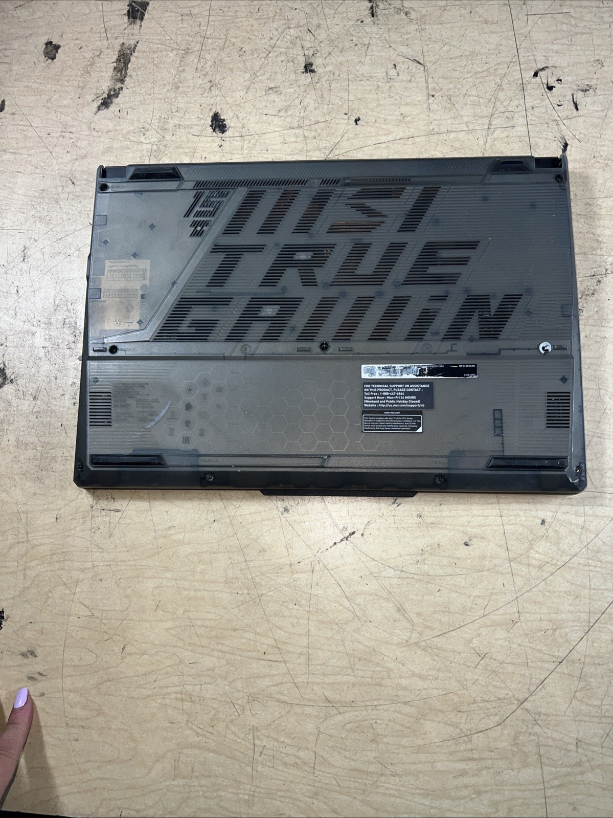 MSI CYBORG I5 A12V INTEL CORE I5 NO RAM **NO POWER ON **NO HD/ NO CADDIE/ NO OS