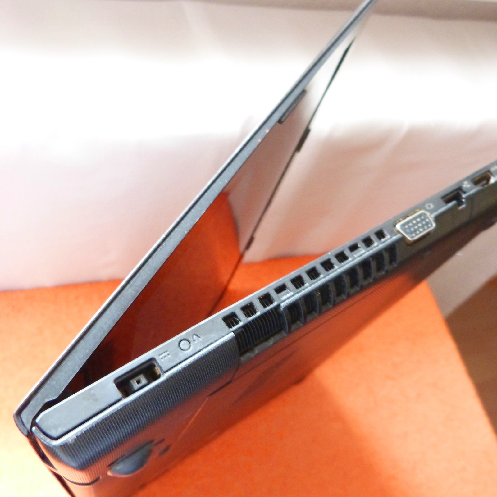 Lenovo Z50 ULTRABOOK 15″ FULLHD l 750 Windows 10 l AMD QUAD CORE l 12GB RAM