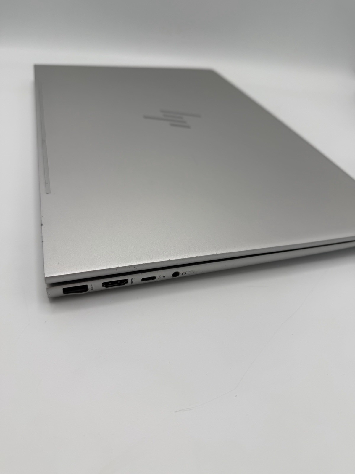 HP Envy 17m-ch0013dx 17.3” Touch i7-1165G7 16GB RAM 512GB SSD Windows 11 Iris Xe